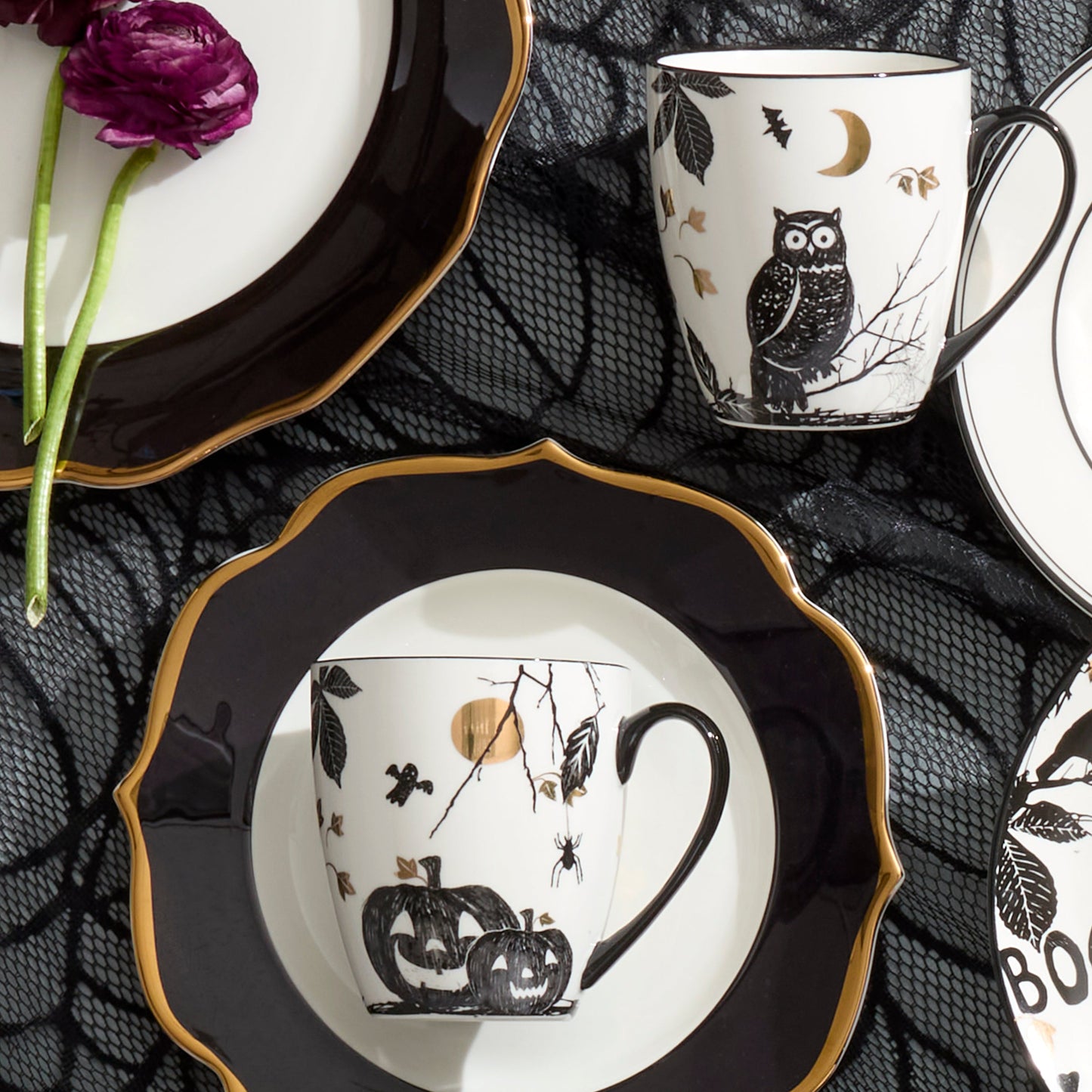 Haunted Halloween Mugs, Set of 4