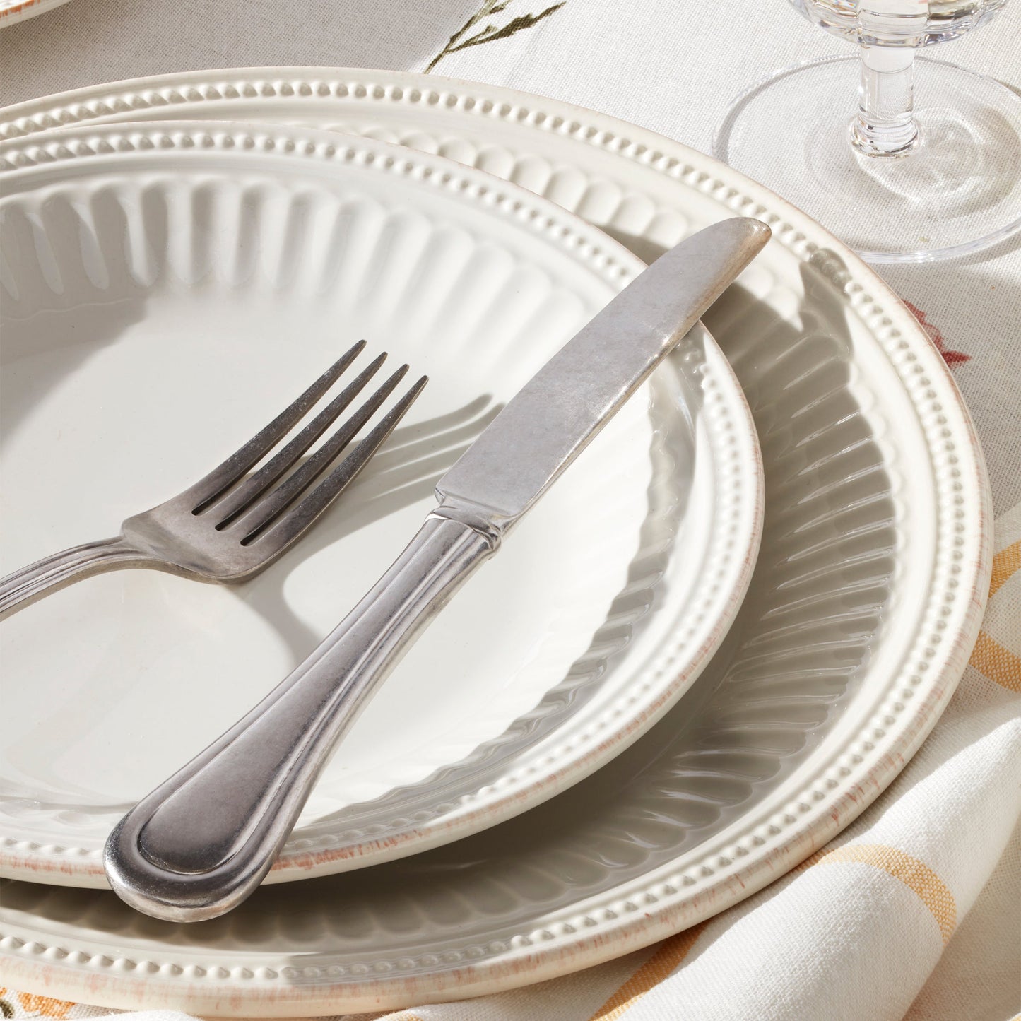 French Perle Groove White 18-Piece Dinnerware Set