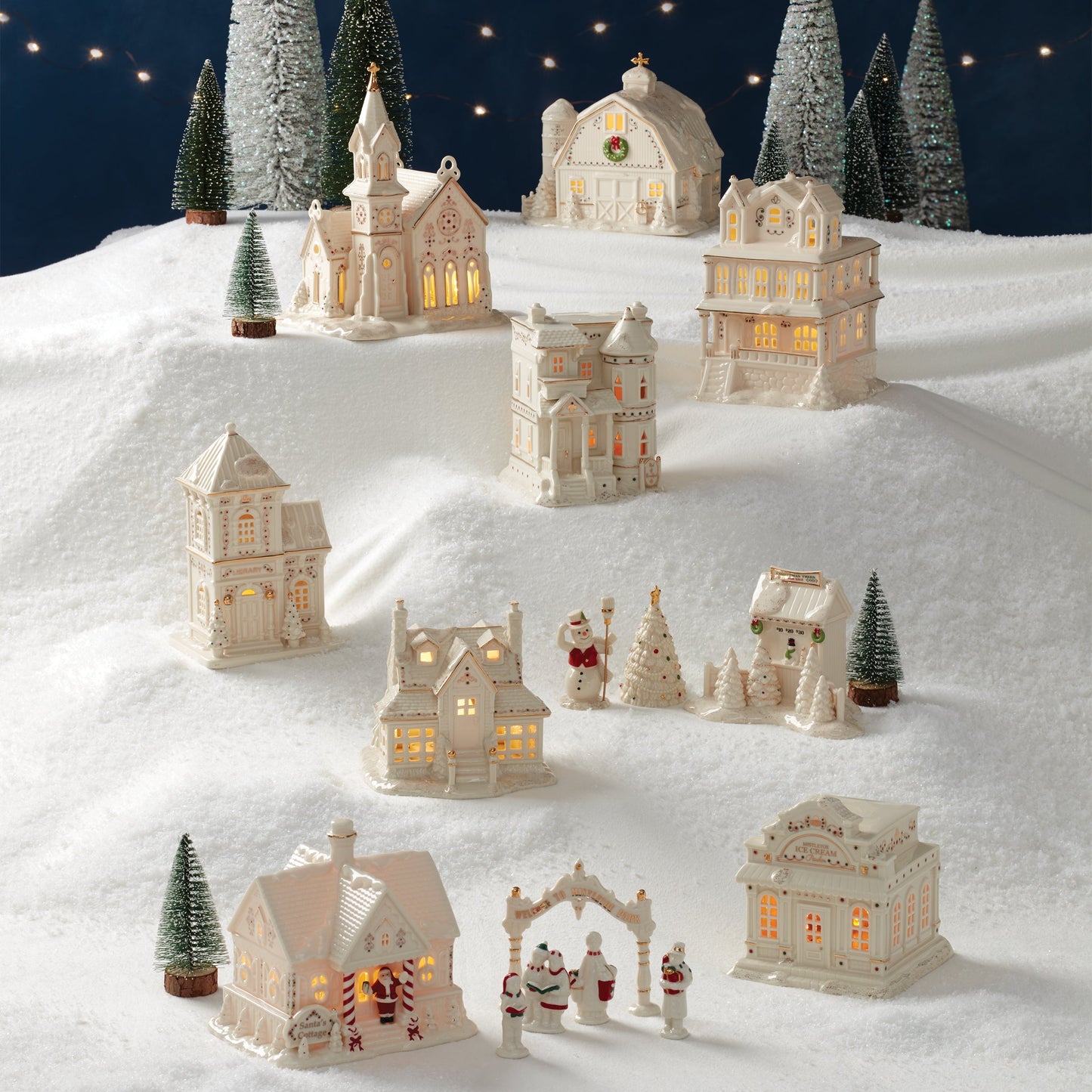 Mistletoe Park Victorian Mansion Lit Figurine