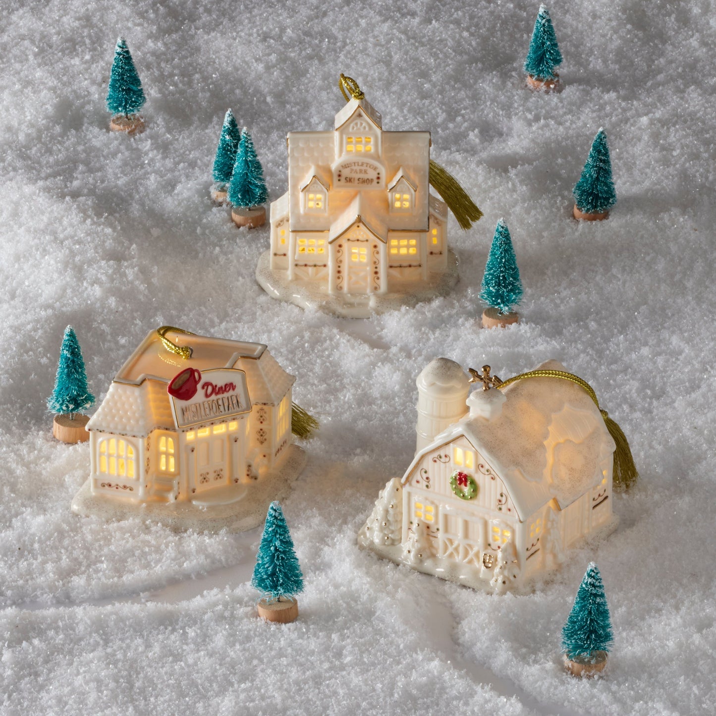 Mistletoe Park Diner Lit Ornament