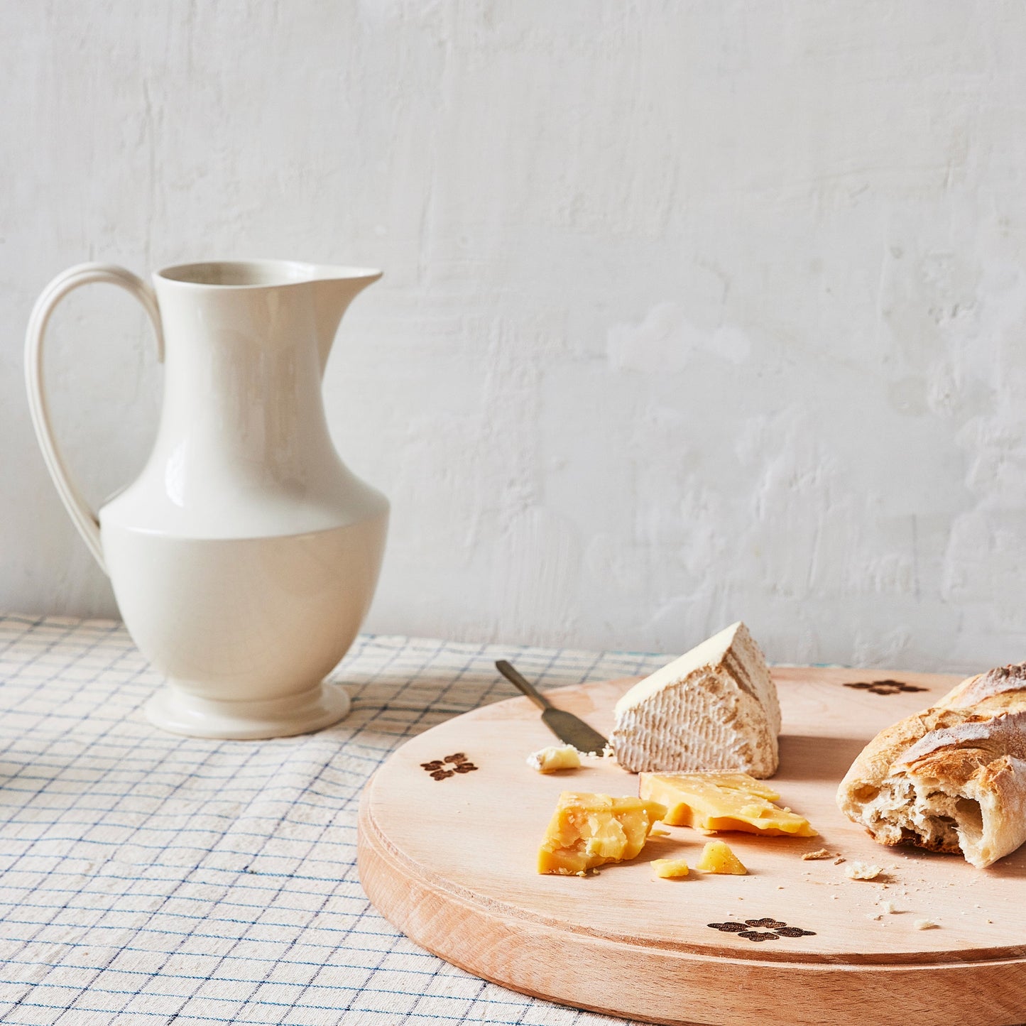 No. 2 Flour Toulouse Medium Pitcher