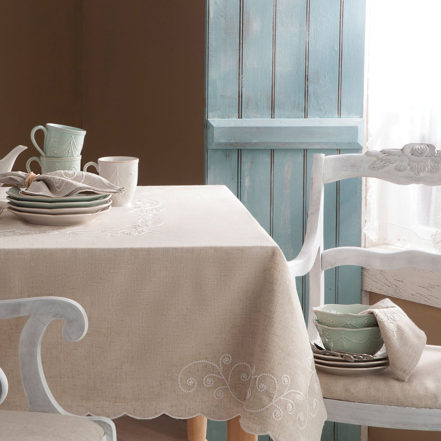 French Perle Linen Embroidered 52x70 Tablecloth