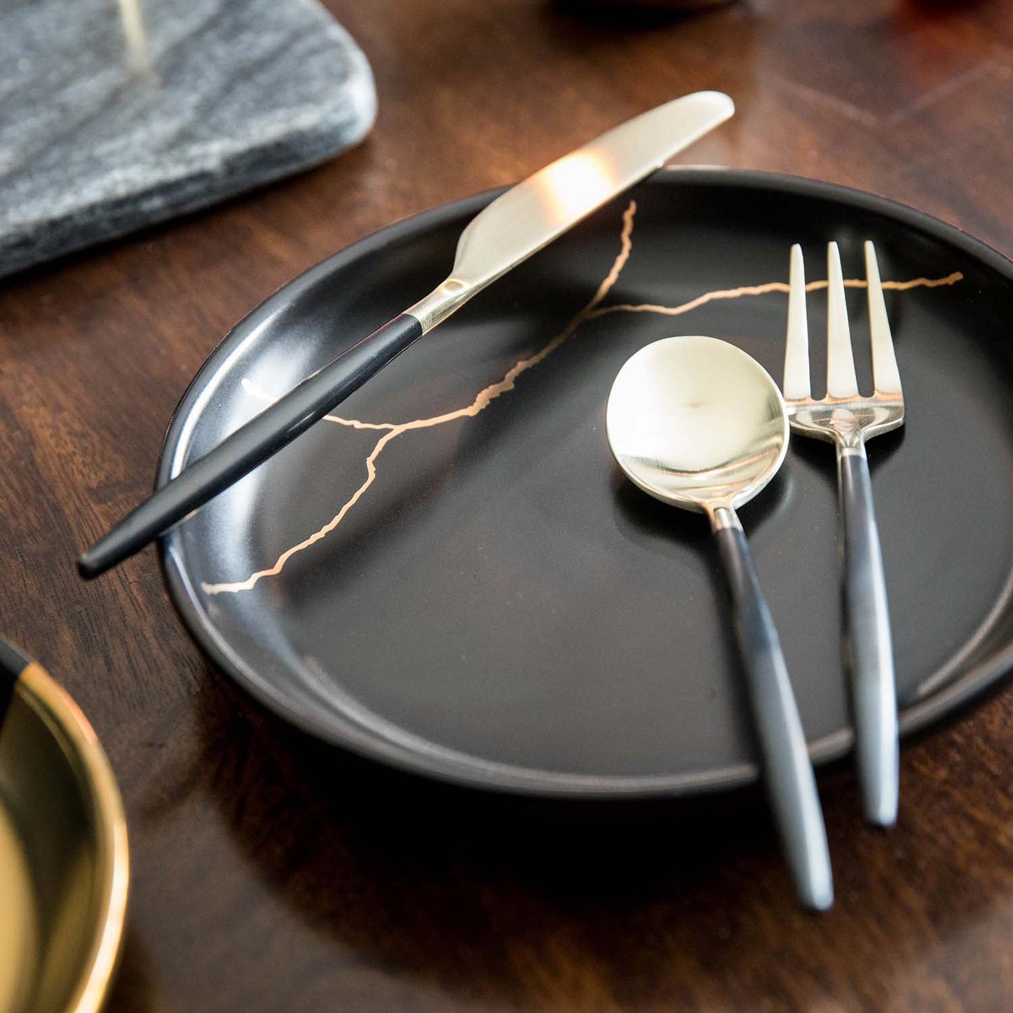 Gaze Black Champagne Satin Spreaders, Set of 4