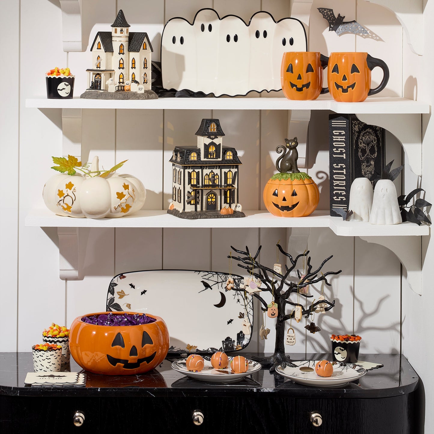 Haunted Halloween Hors d'Oeuvres Tray
