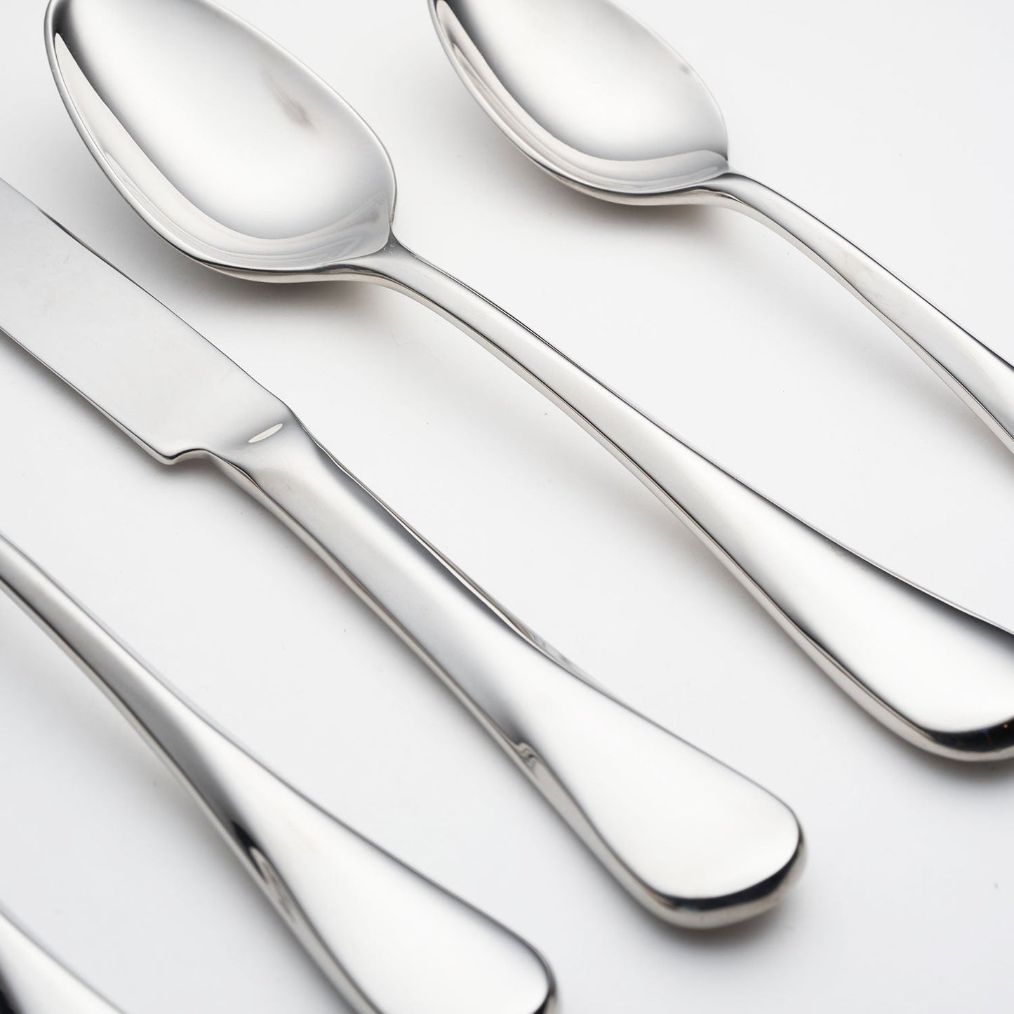 Eloquence 20-Piece Flatware Set