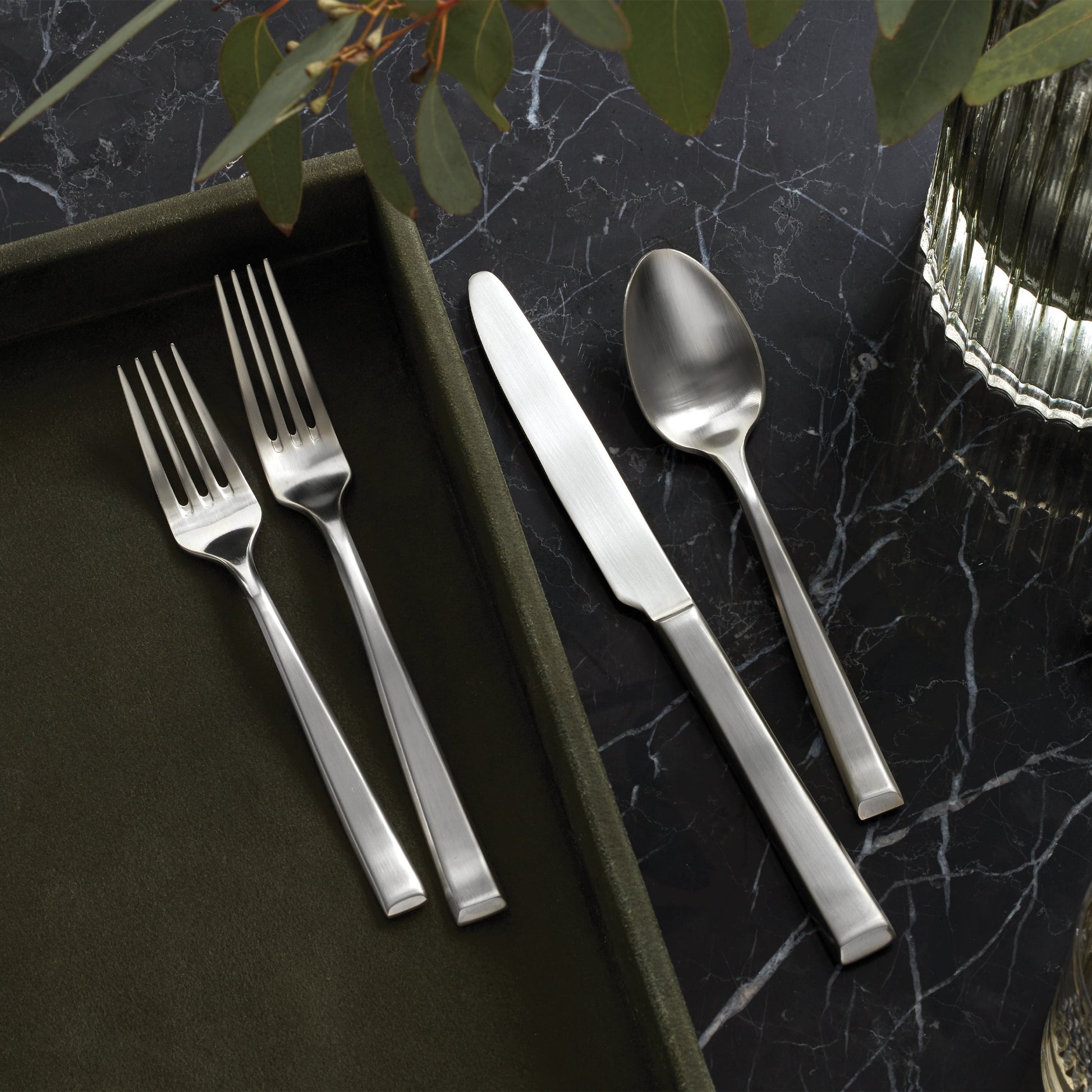 East End Satin 20-Piece Flatware Set