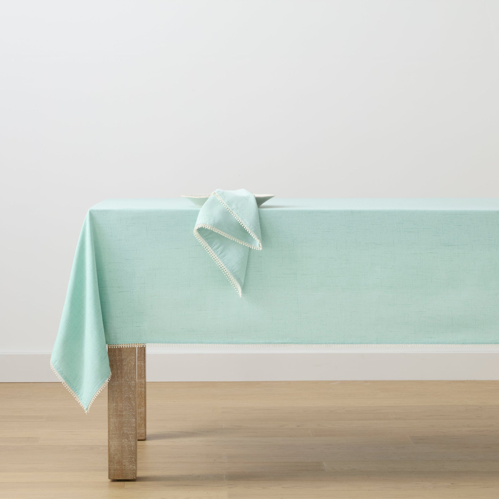 French Perle Ice Blue 60x84 Tablecloth