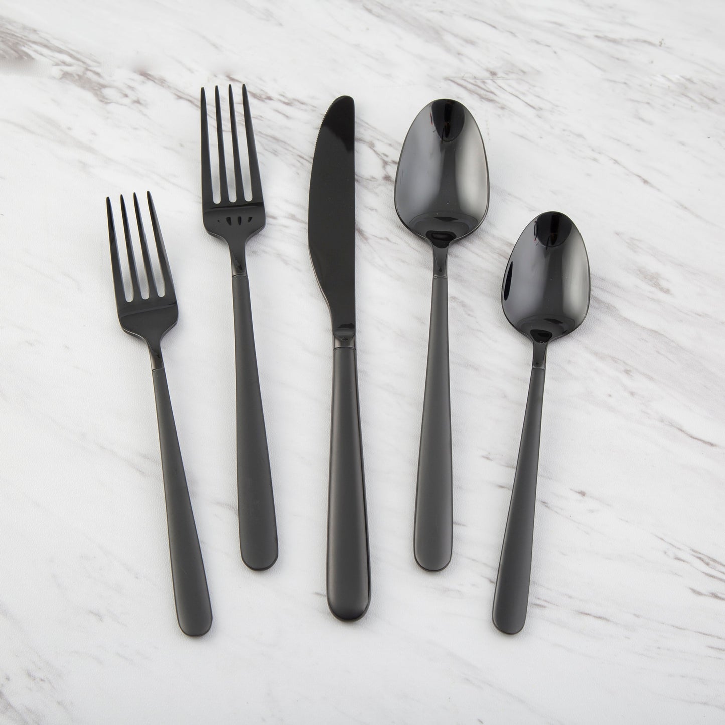Quinn Black Sand Mirror 20-Piece Flatware Set