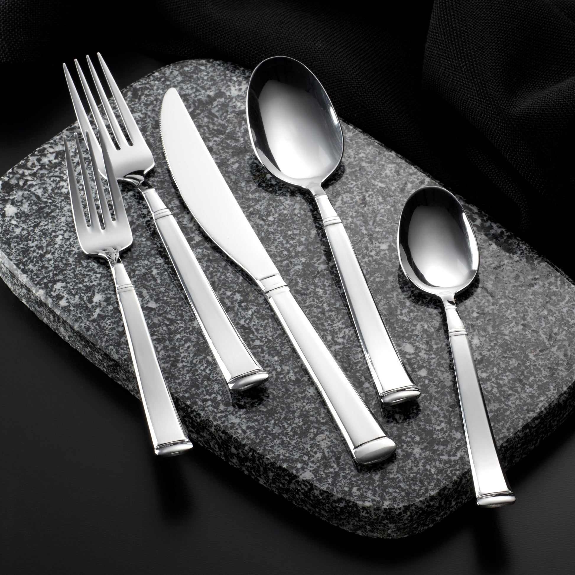 Avenue 20-Piece Flatware Set
