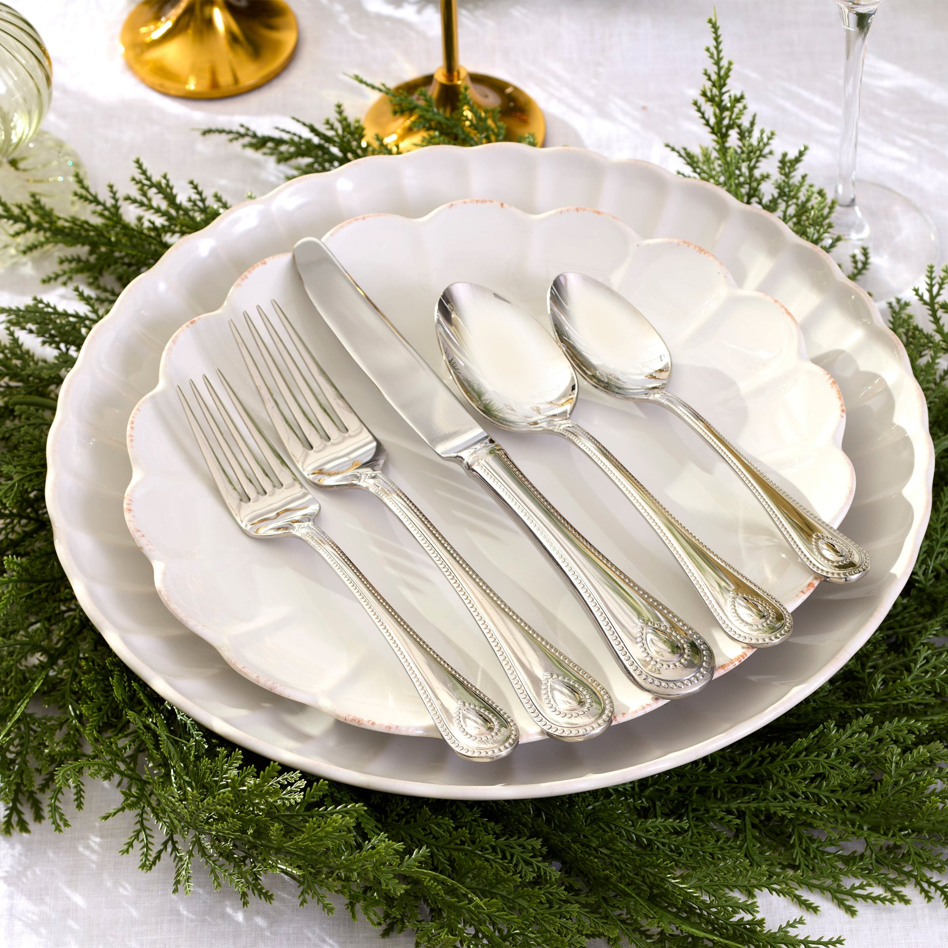 French Perle Scallop White 12-Piece Dinnerware Set