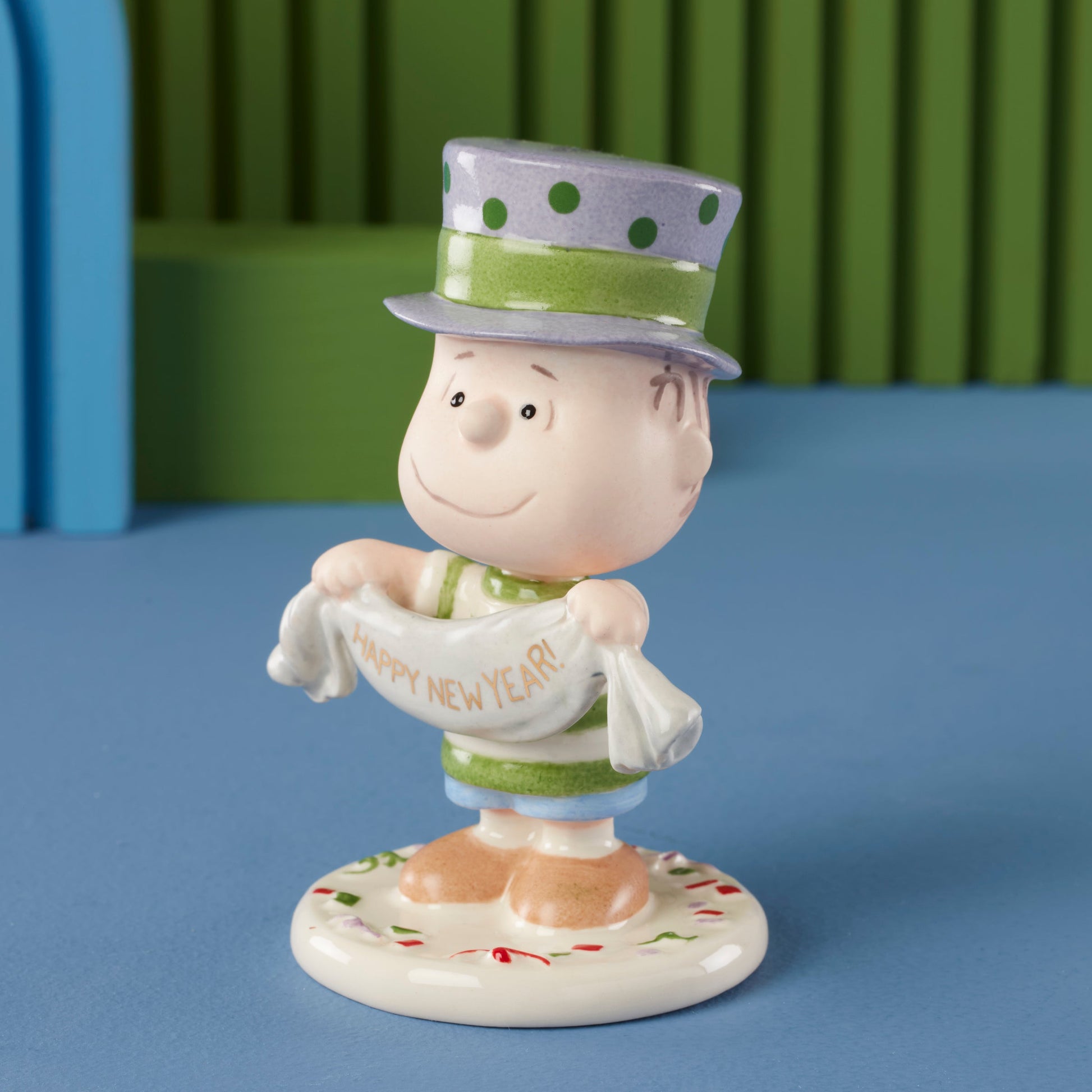 Happy New Year Charlie Brown 5-Piece Figurine Set