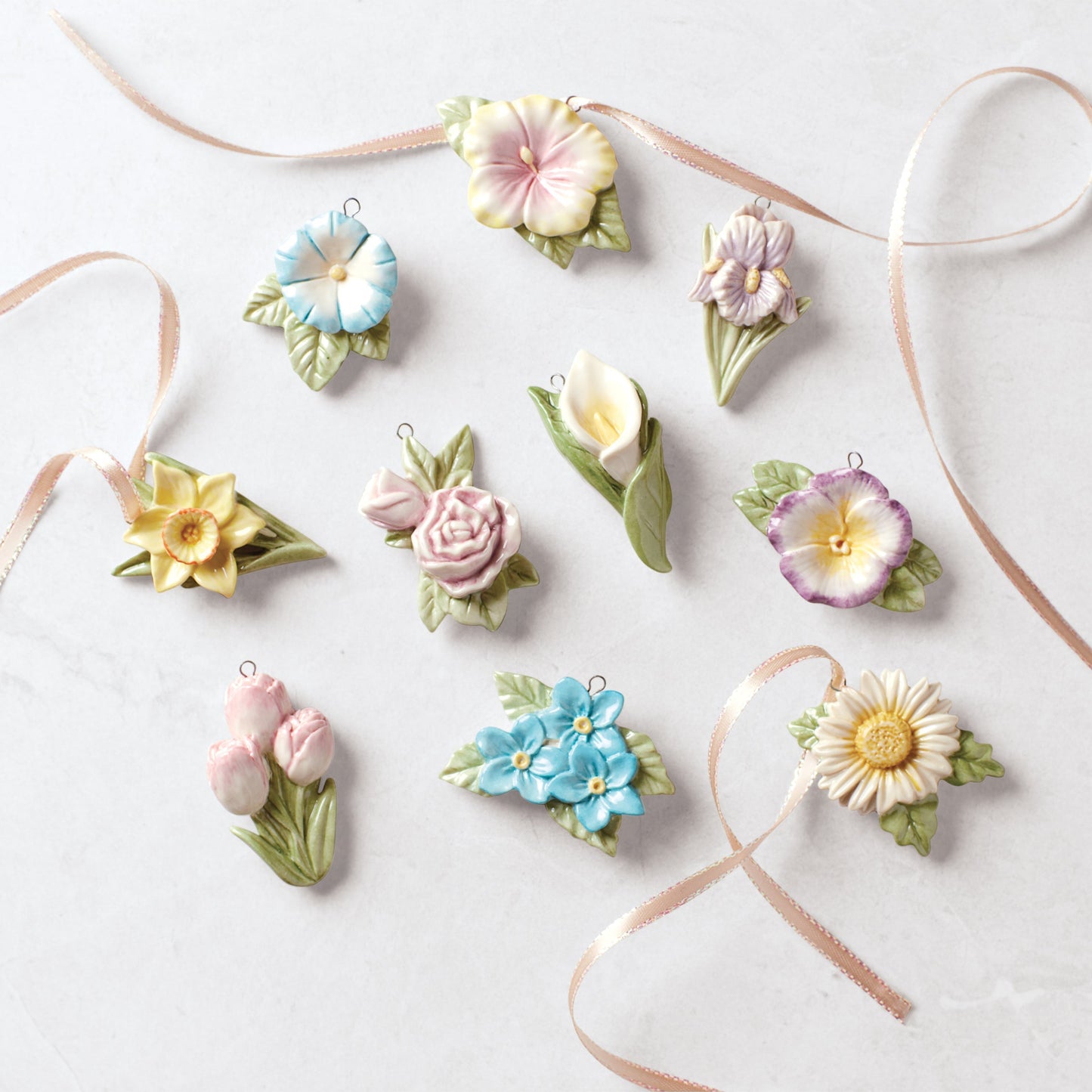 Celebrate Flowers 10-Piece Mini Ornament Set