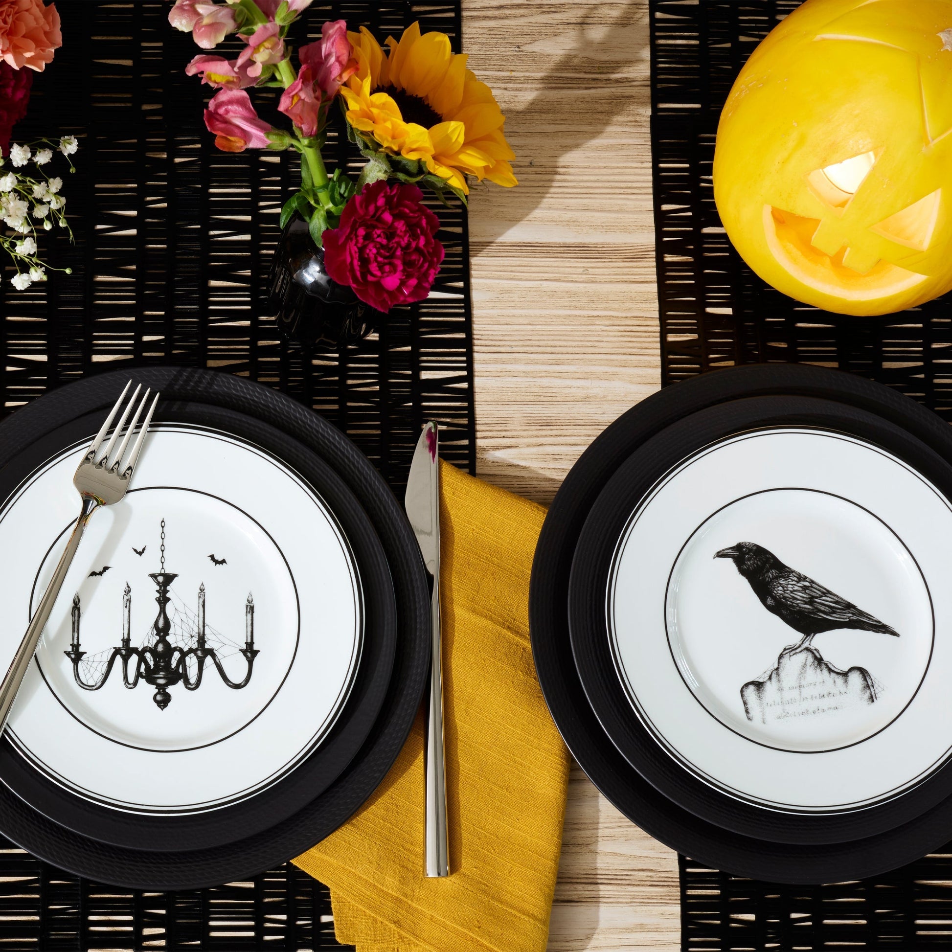 Vintage Halloween Dessert Plates, Set of 4