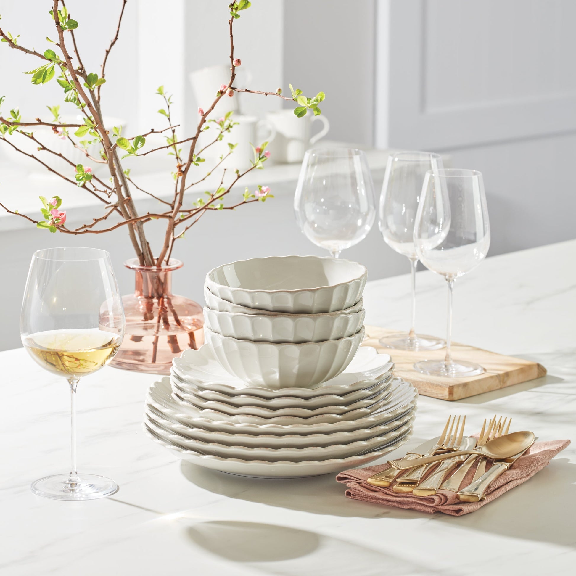 French Perle Scallop White 12-Piece Dinnerware Set