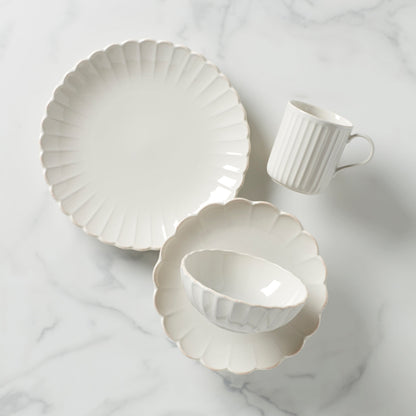 French Perle Scallop White 4-Piece Place Setting