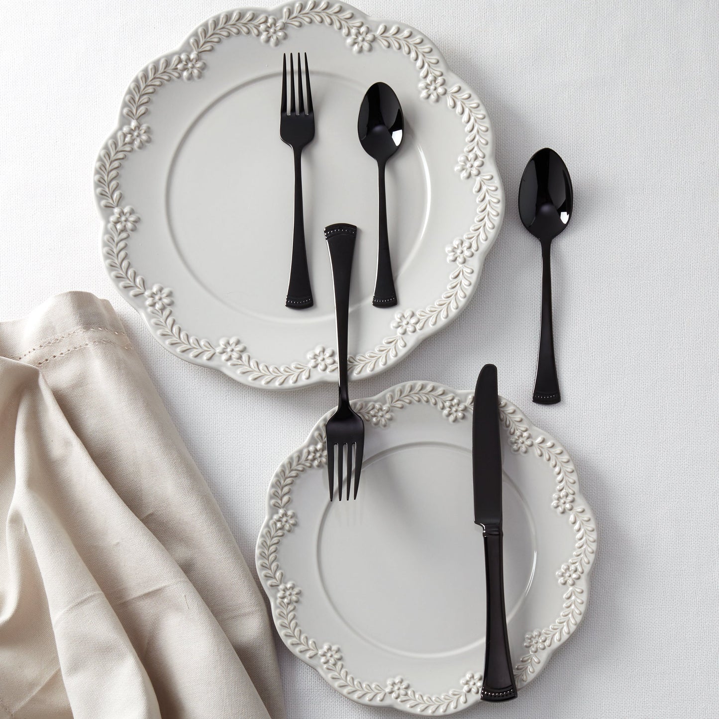 Portola Black Mirror 20-Piece Flatware Set