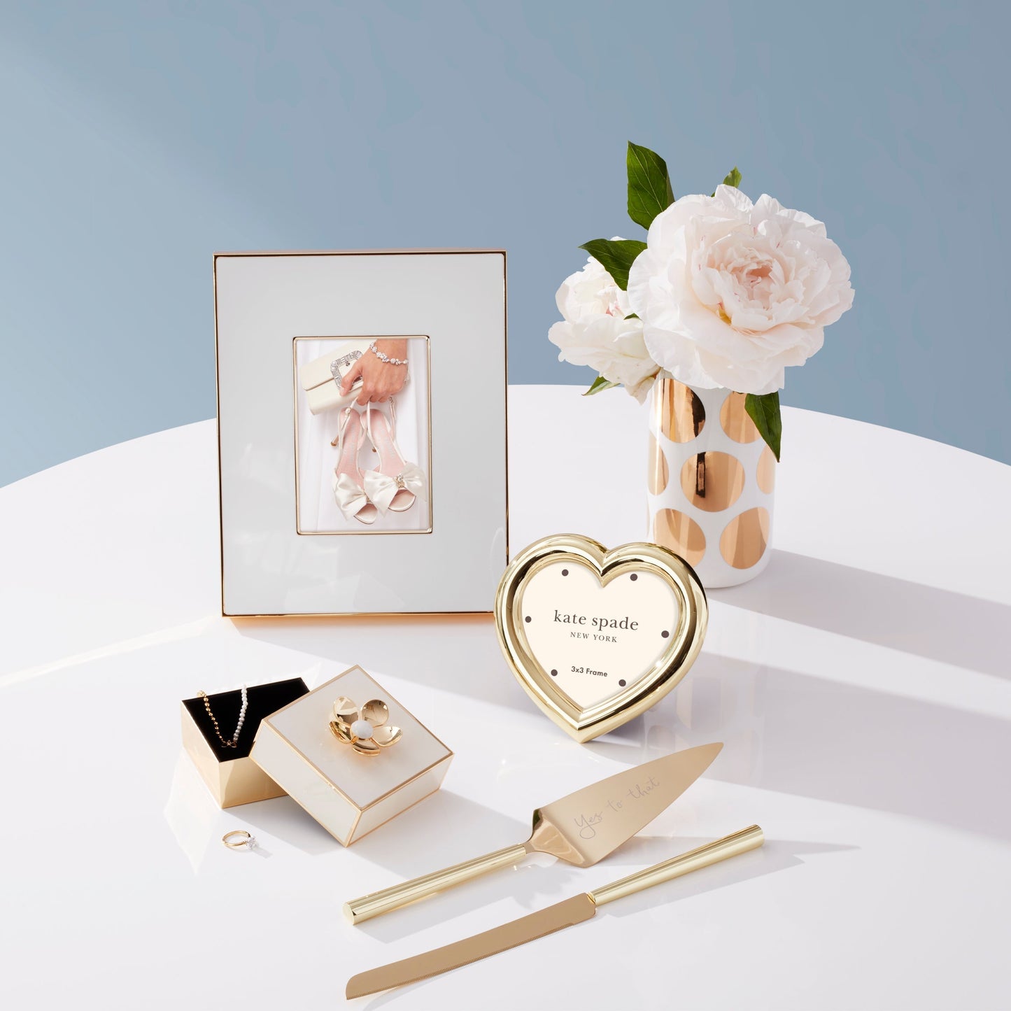 Make It Pop Gold Floral Box