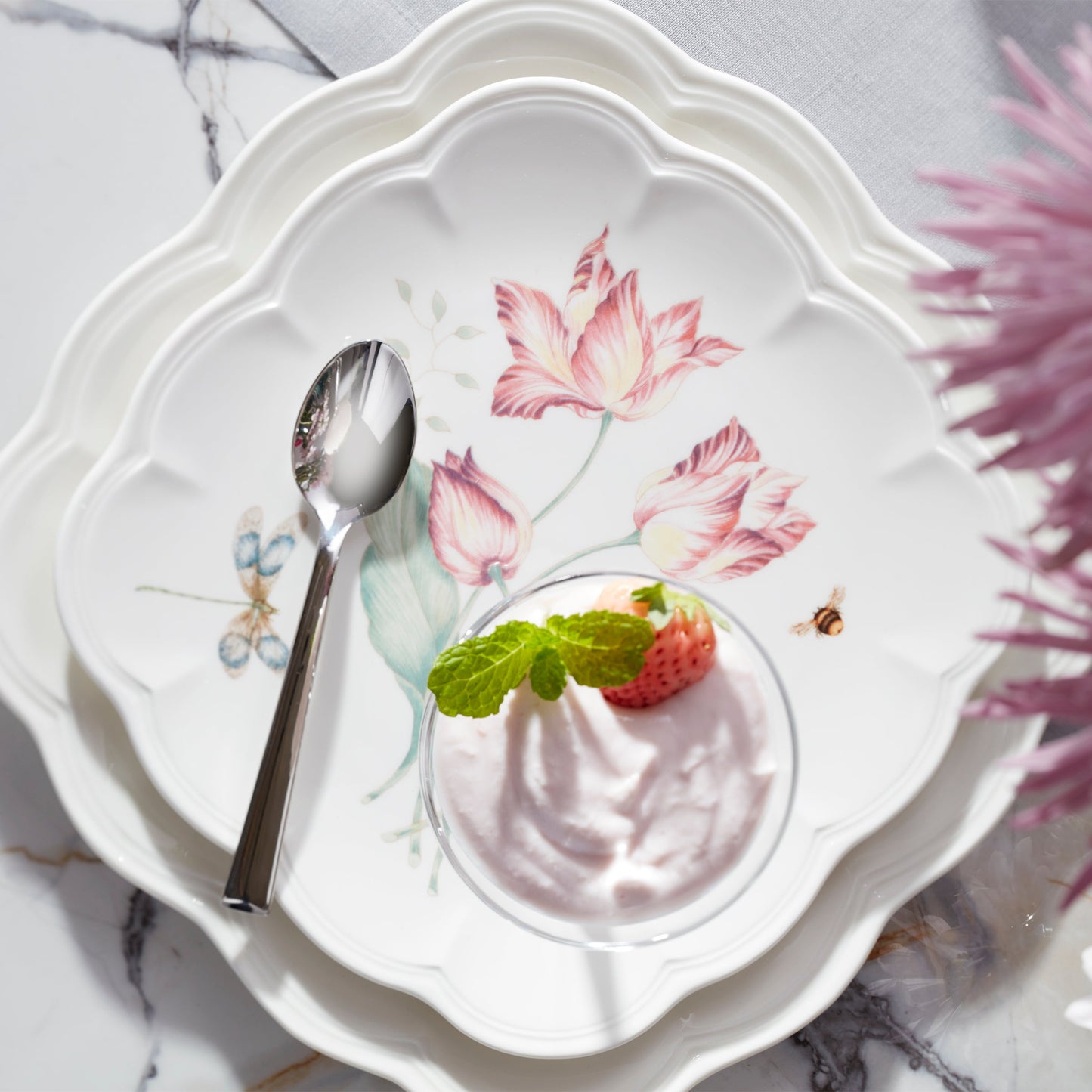 Butterfly Meadow Square 18-Piece Dinnerware Set