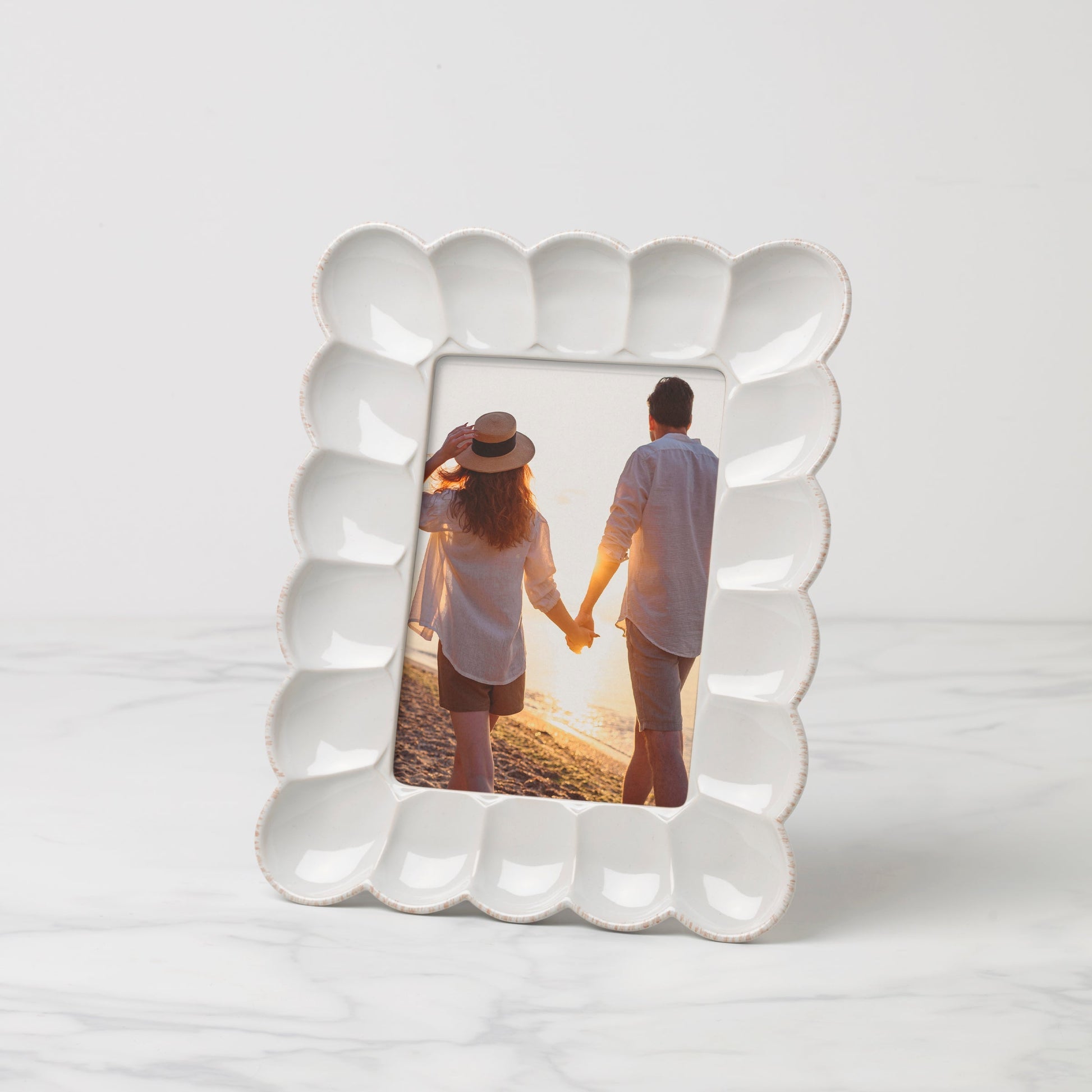 French Perle Scallop White 5x7 Photo Frame
