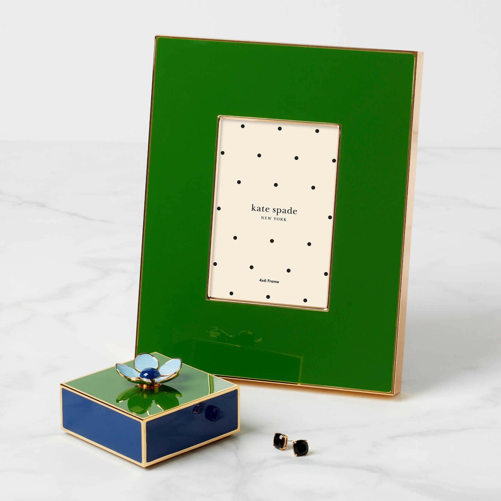 Make It Pop Green & Navy Floral Box
