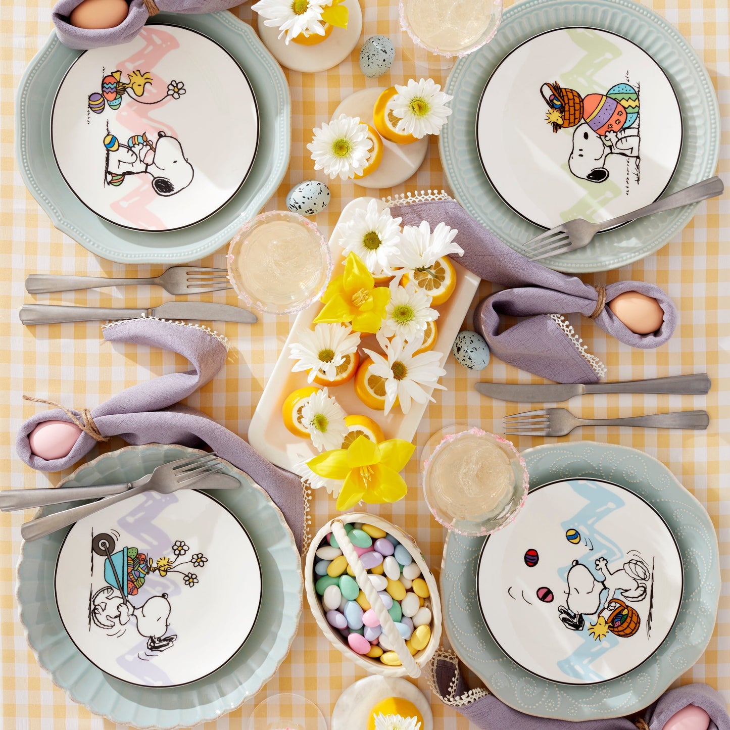 Snoopy Easter Accent Plates, Set of 4