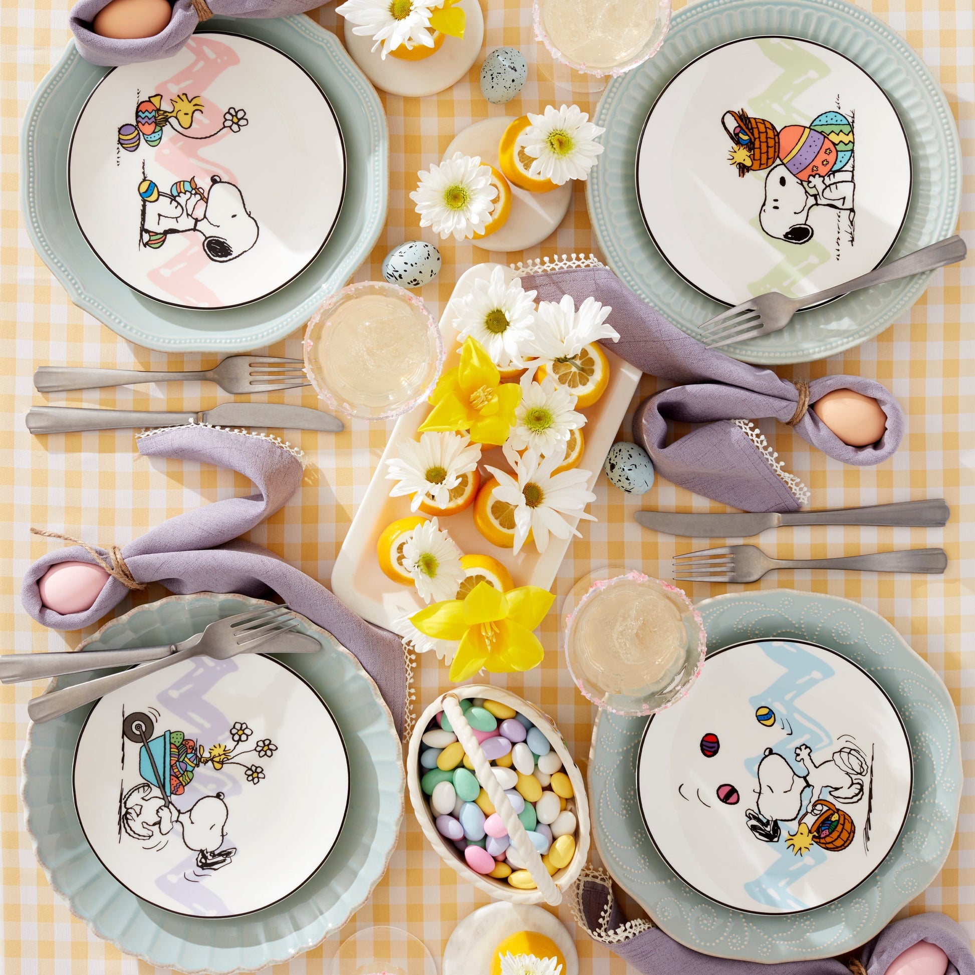 Snoopy Easter Accent Plates, Set of 4