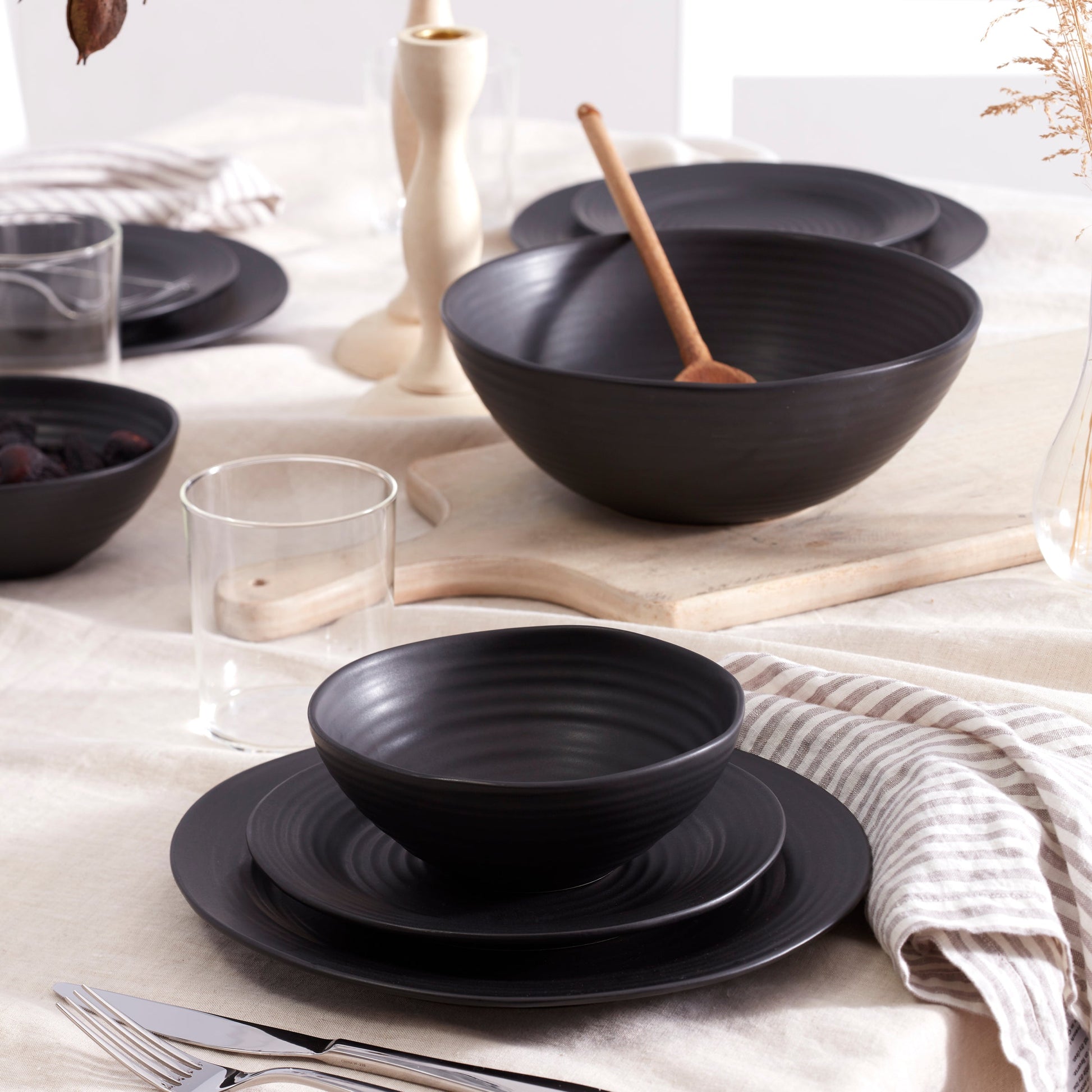 Ridge Black 12-Piece Dinnerware Set