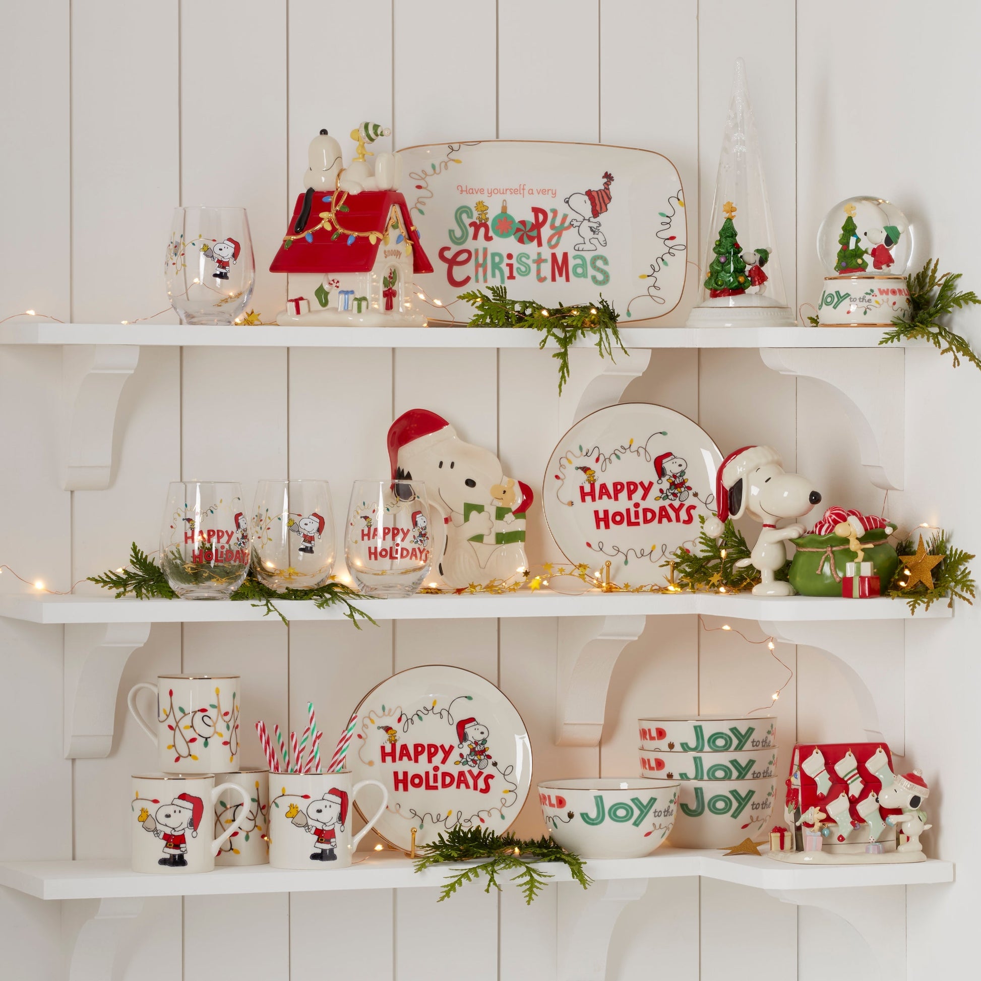 Snoopy Christmas 12-Piece Dessert Set
