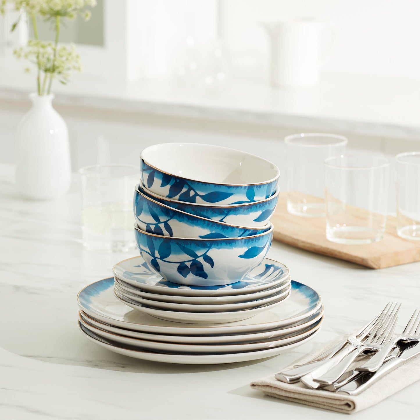 Aura 12 Piece Dinnerware Set