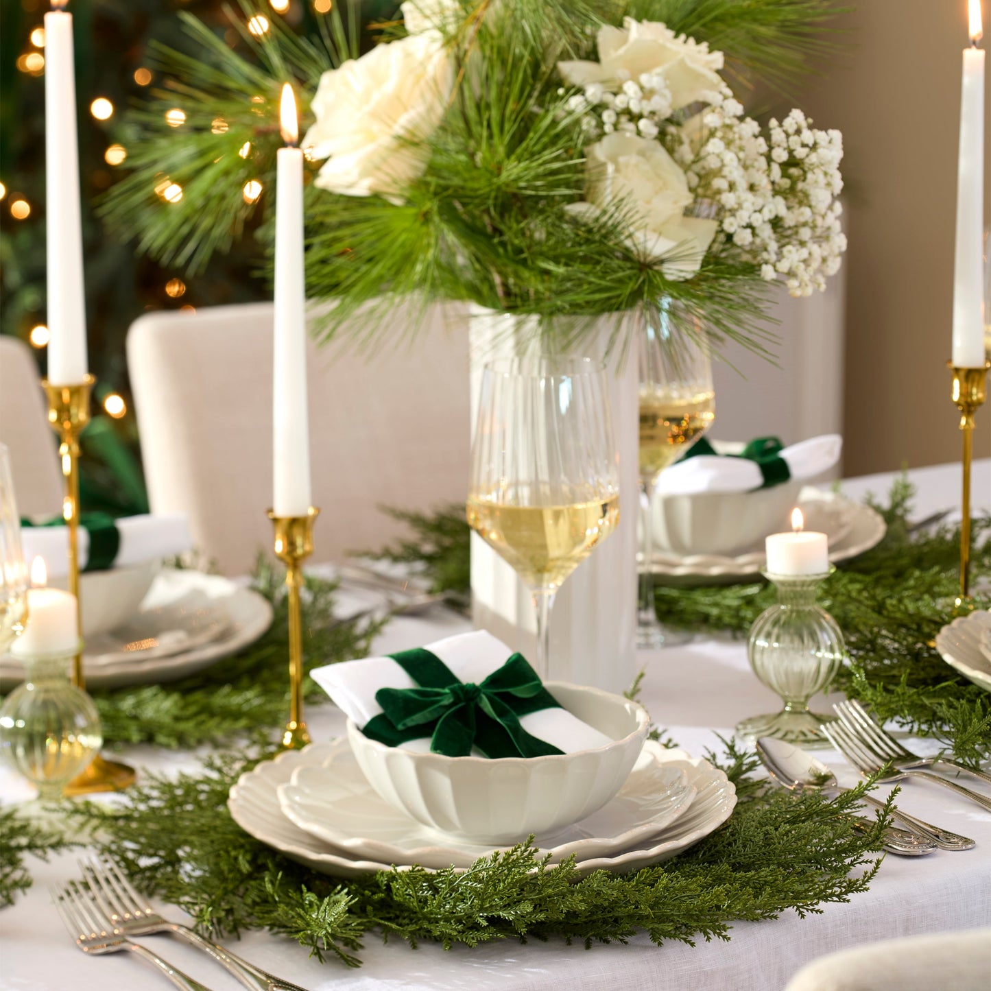French Perle Scallop White Dinner Plates, Set of 4