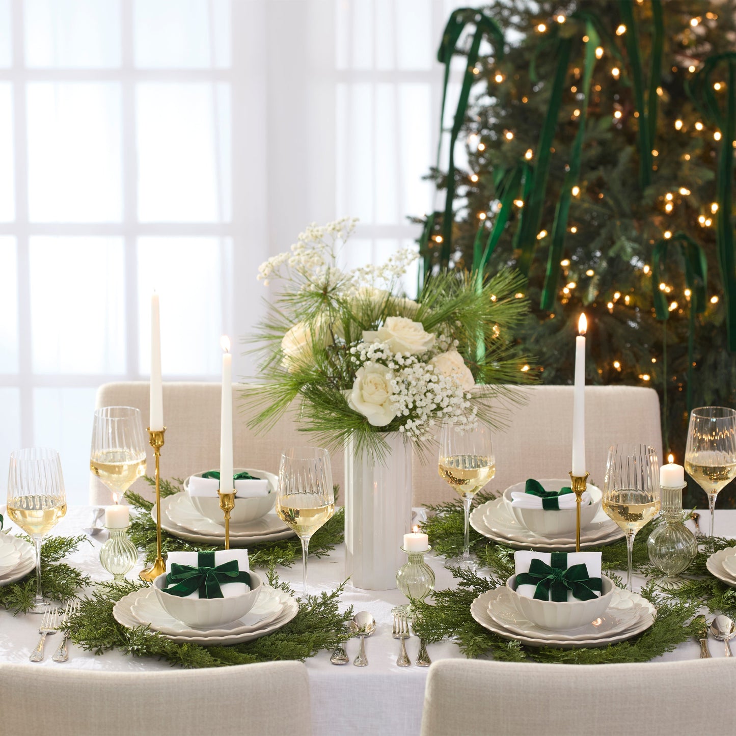 French Perle Scallop White Dinner Plates, Set of 4