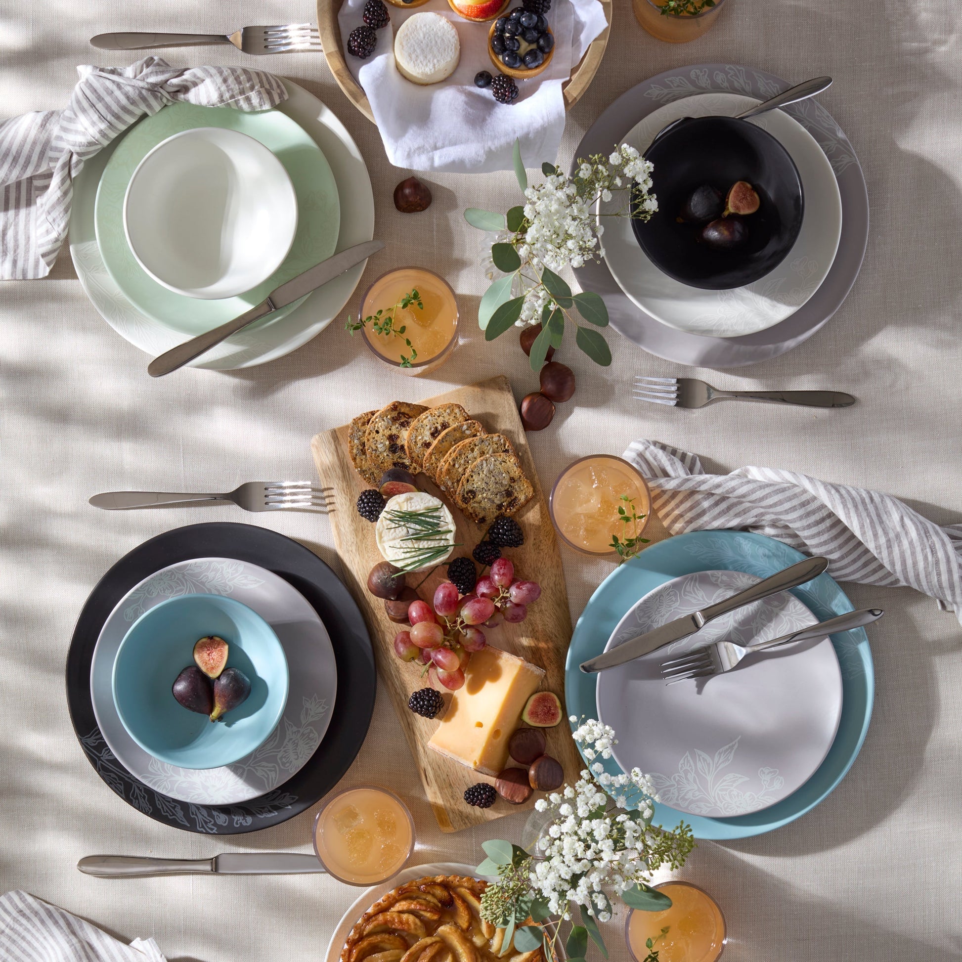 Roseto Soft Sage 12-Piece Dinnerware Set