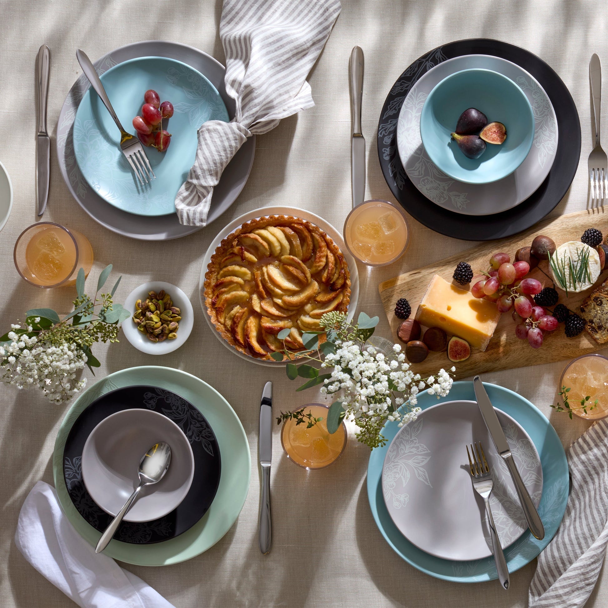 Roseto White 12-Piece Dinnerware Set