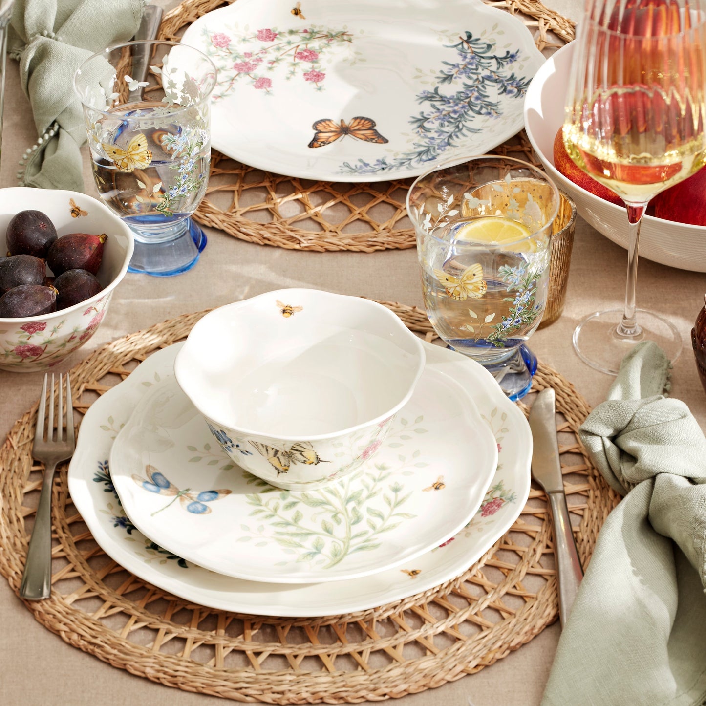 Butterfly Meadow Herbs Rice Bowls, Set of 4