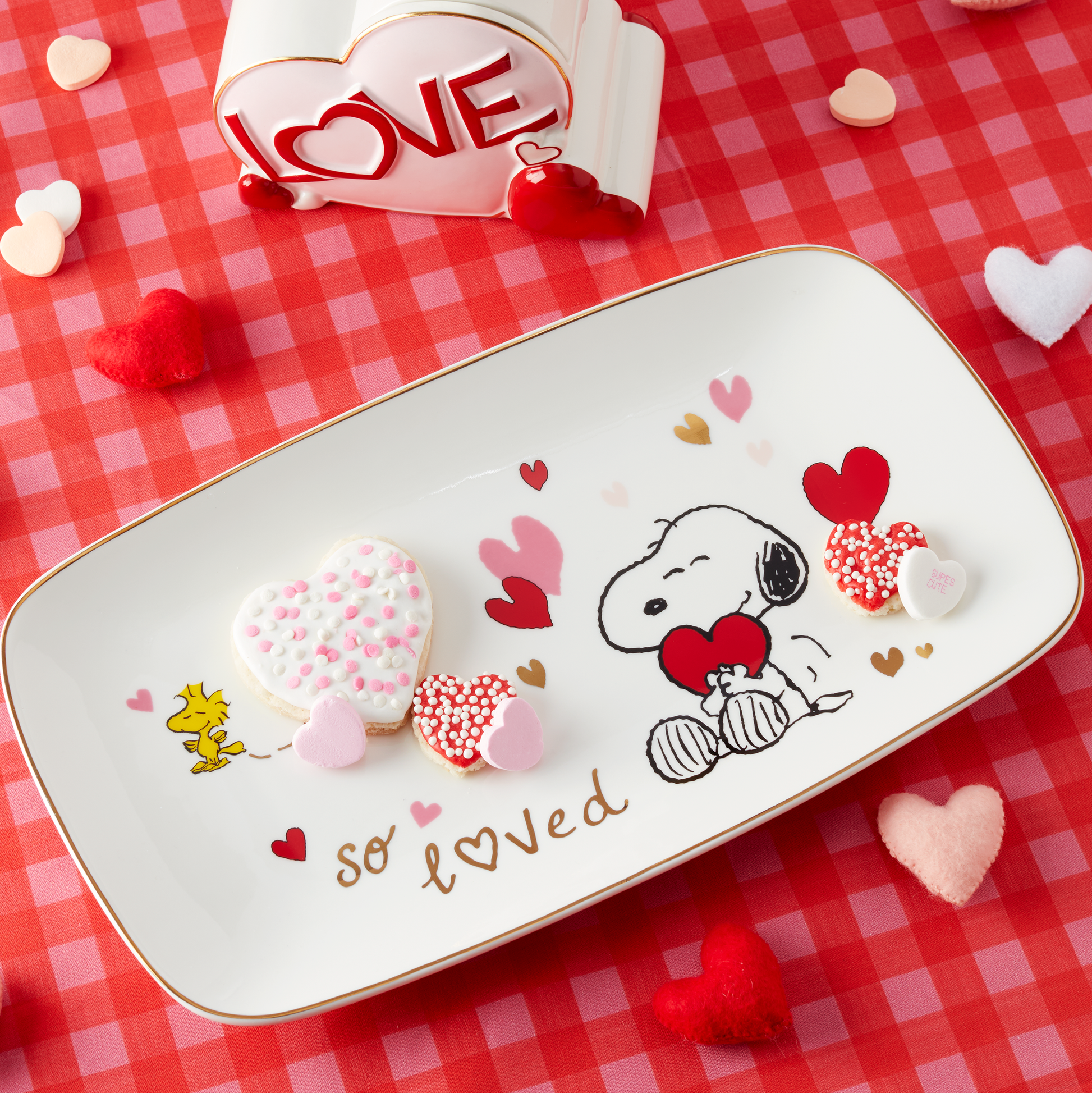 Snoopy Valentine's Day Hors d'Oeuvres Tray