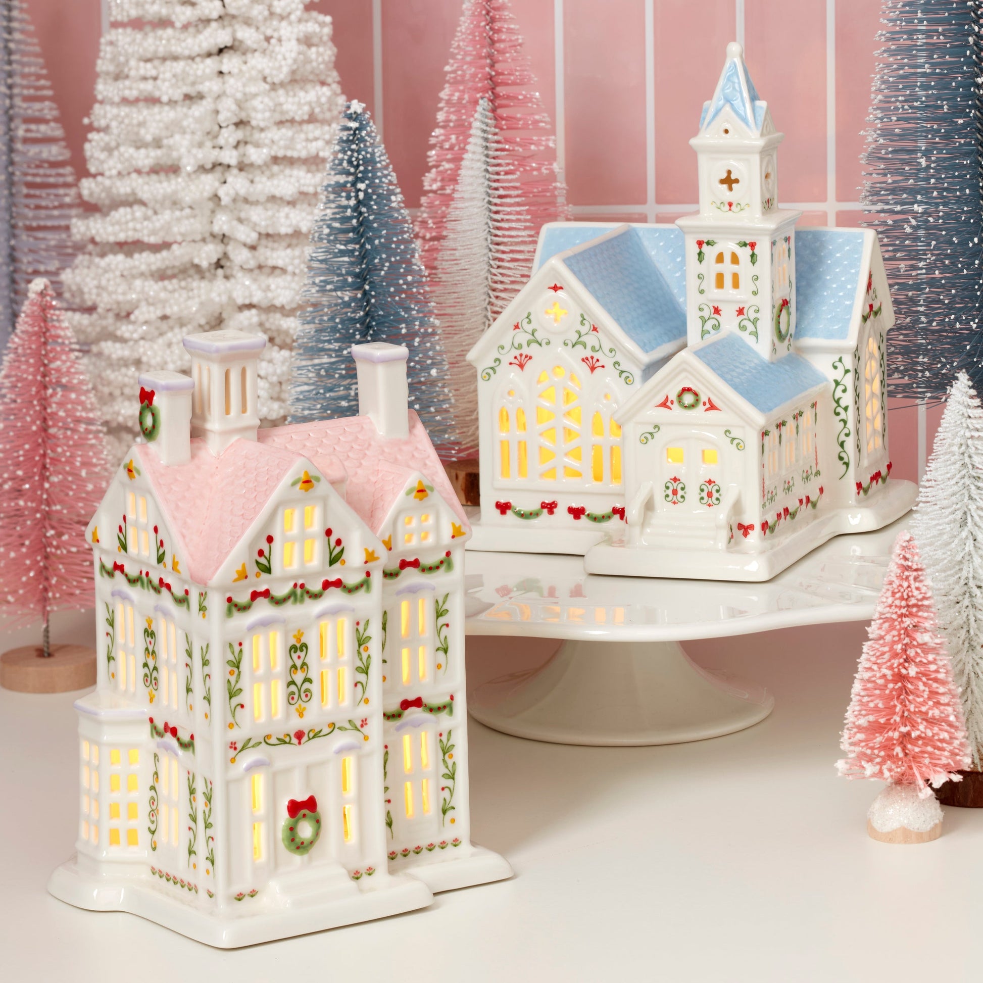 Lenox Holiday Village Lit Christmas House Figurine