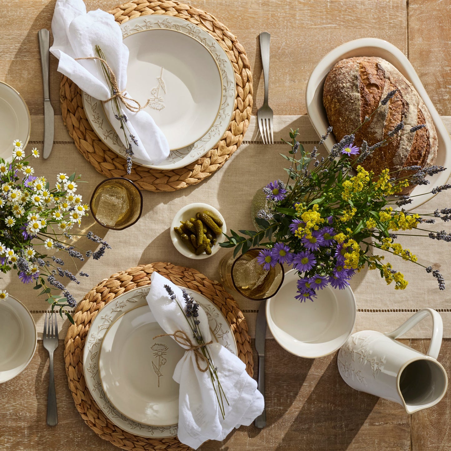 Homespun 16-Piece Dinnerware Set