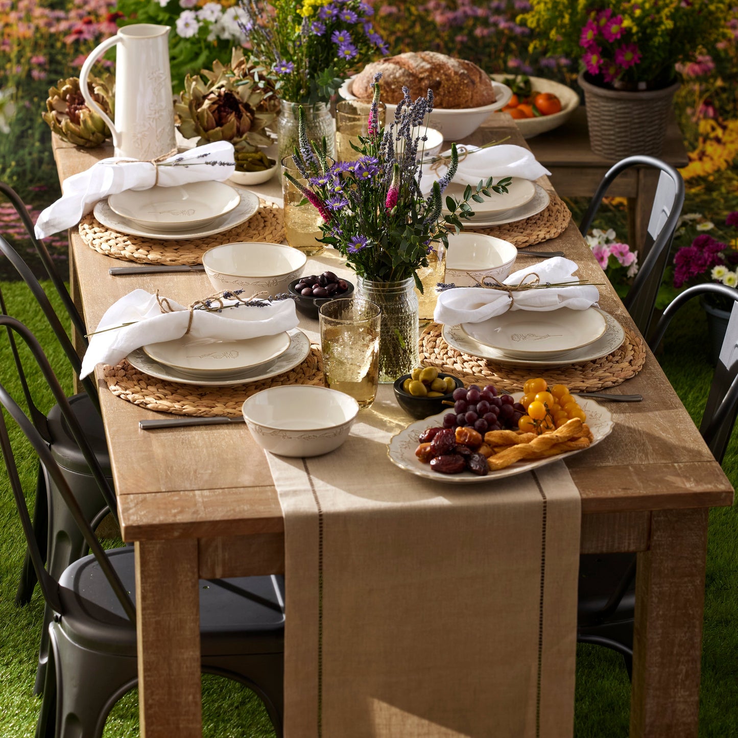 Homespun 16-Piece Dinnerware Set