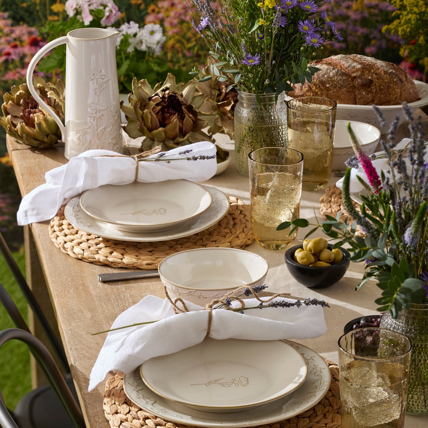 Homespun 16-Piece Dinnerware Set