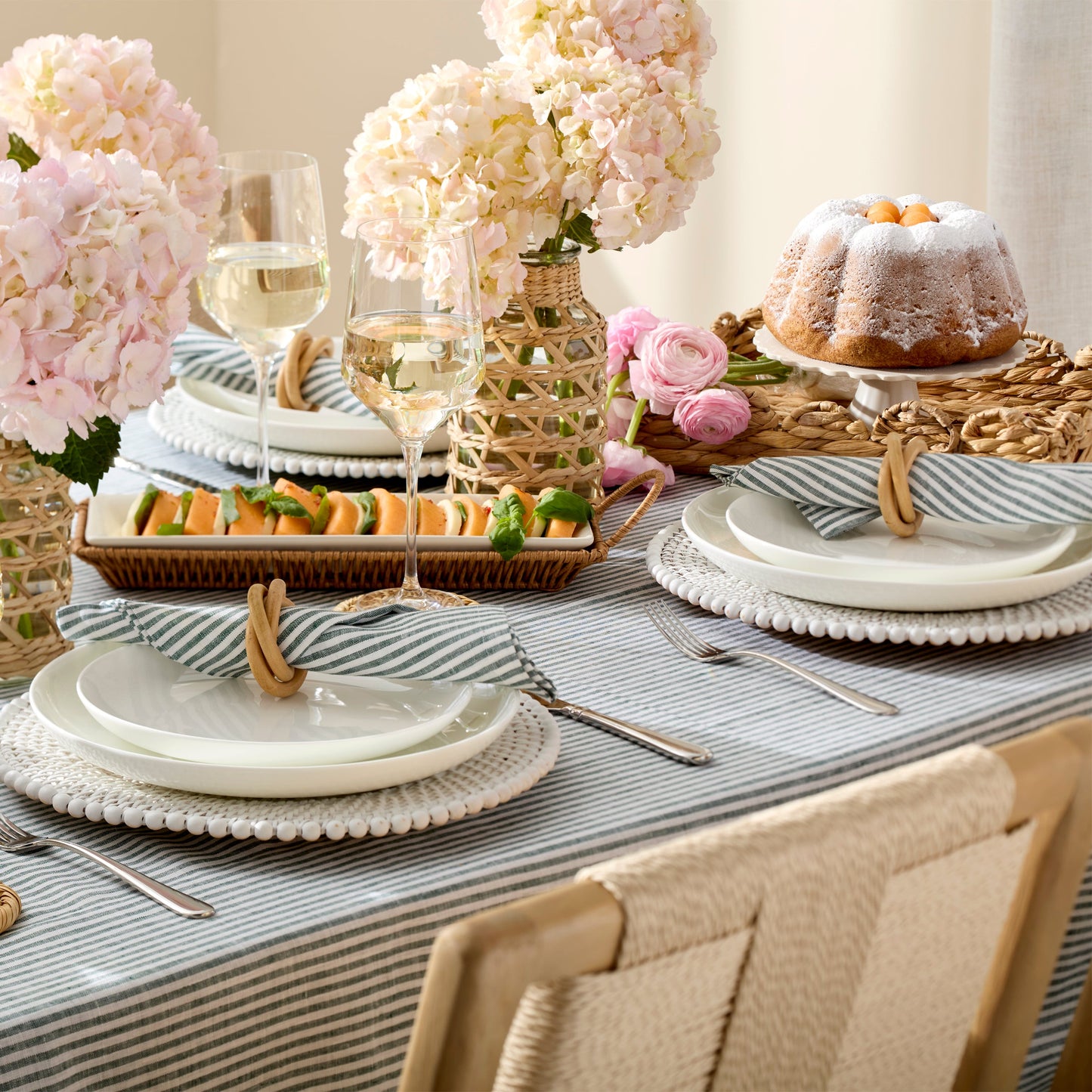 Studio 1414 Coupe 12-Piece Dinnerware Set