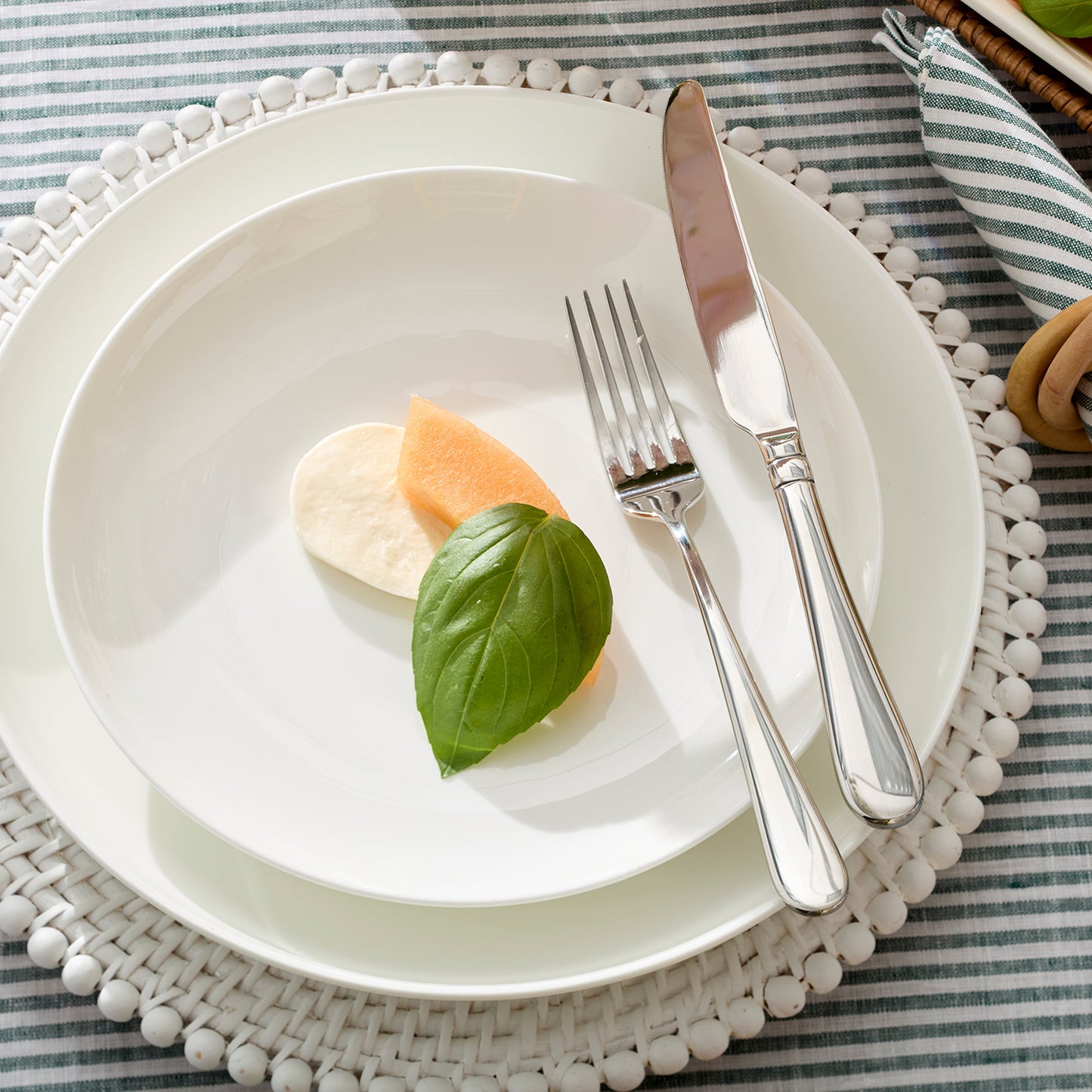 Studio 1414 Coupe 12-Piece Dinnerware Set