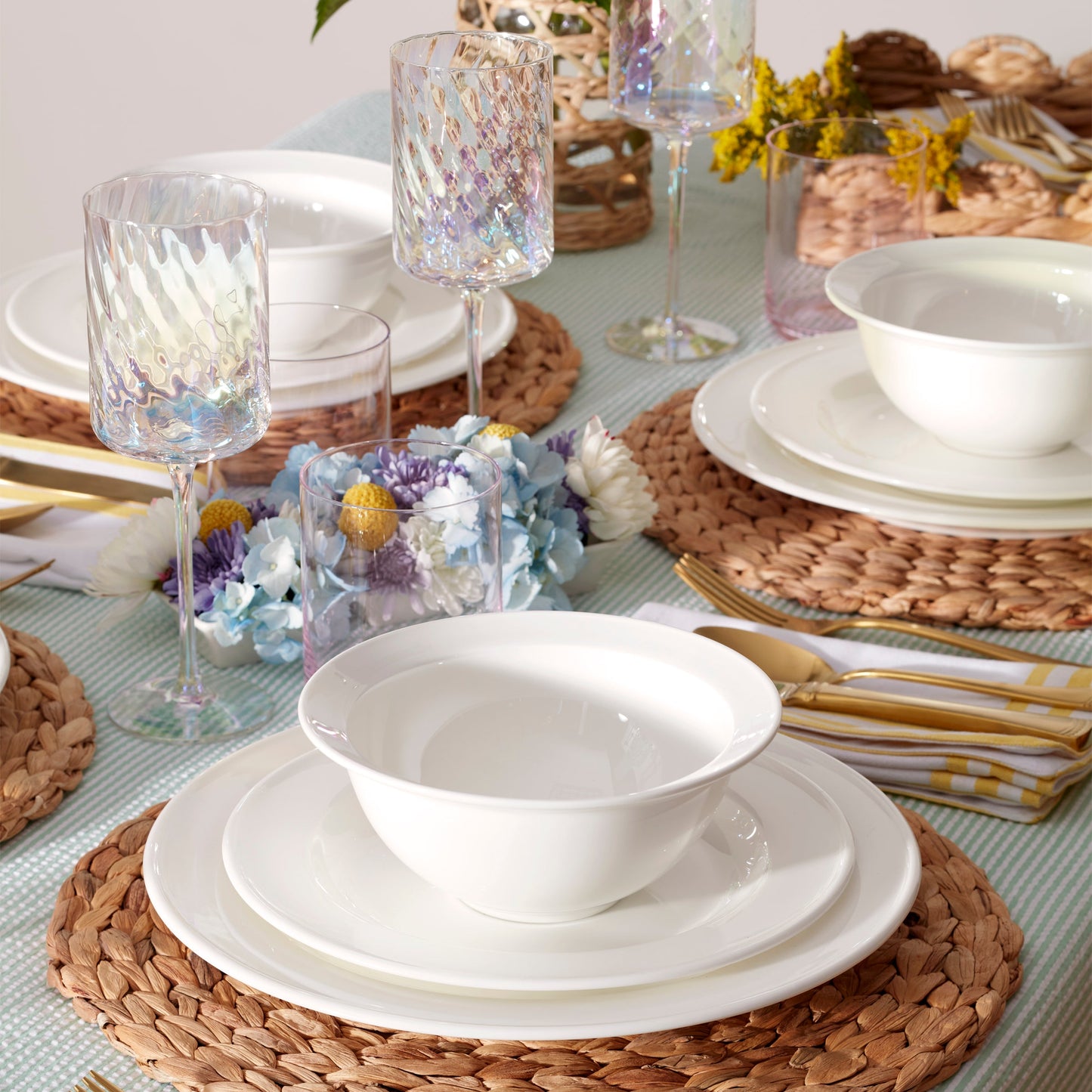 Studio 1414 Rimmed 12-Piece Dinnerware Set