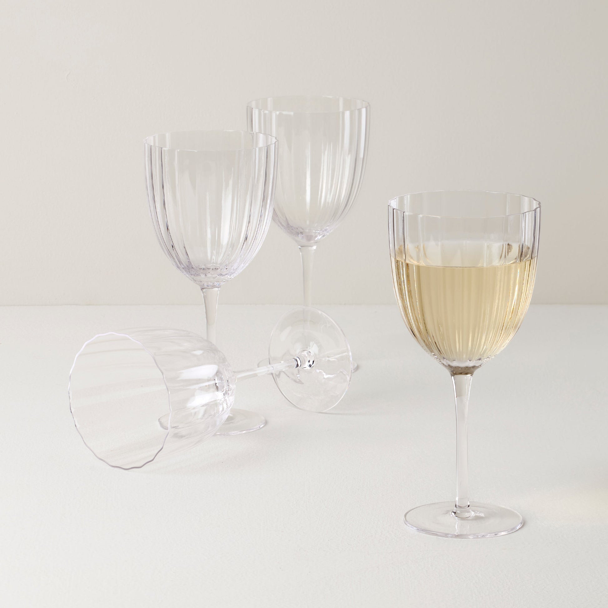 Curva All- Purpose Wine Glasses, Set of 4