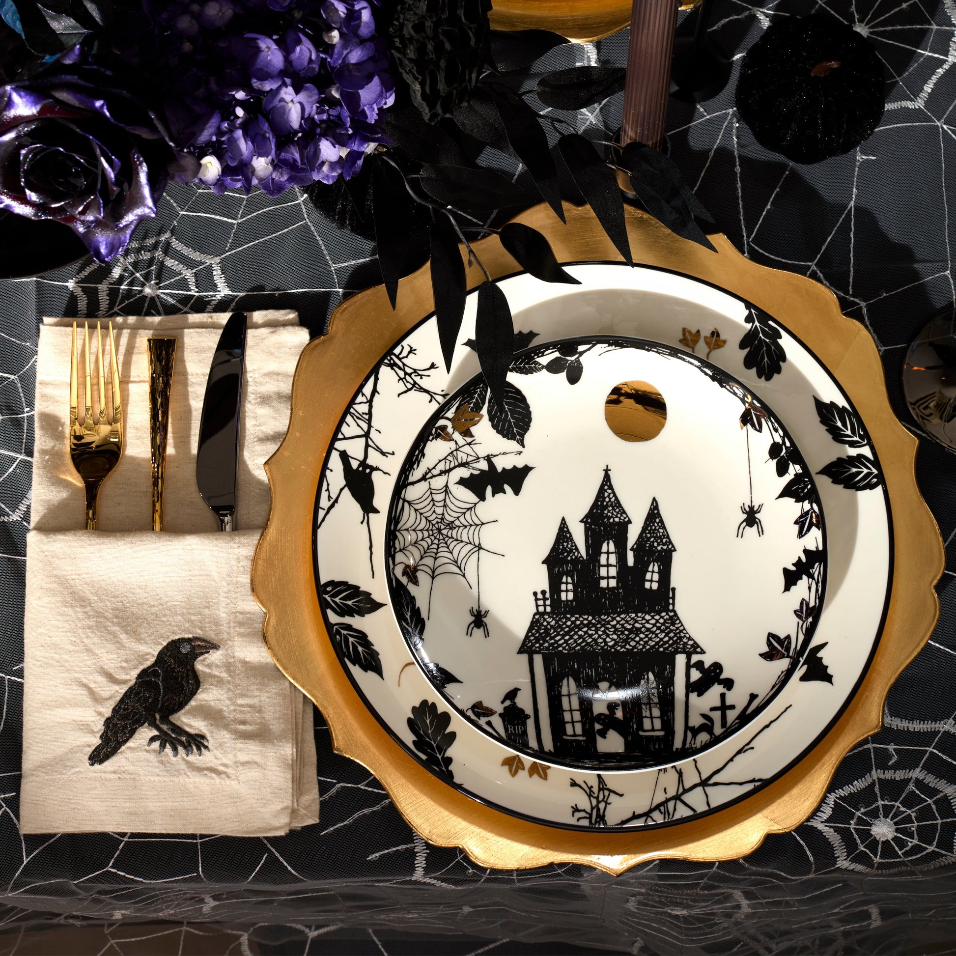 Haunted Halloween Accent Plates, Set of 4