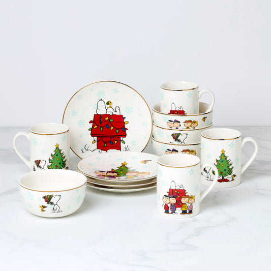 Peanuts Gang 12-Piece Dessert Set