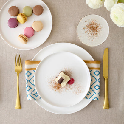Modern White 18-Piece Dinnerware Set
