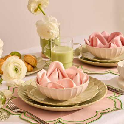 French Perle Scallop Matcha 24-Piece Dinnerware Set