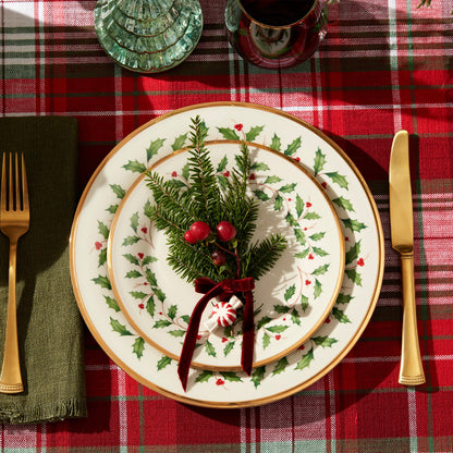 Holiday 18-Piece Dinnerware Set