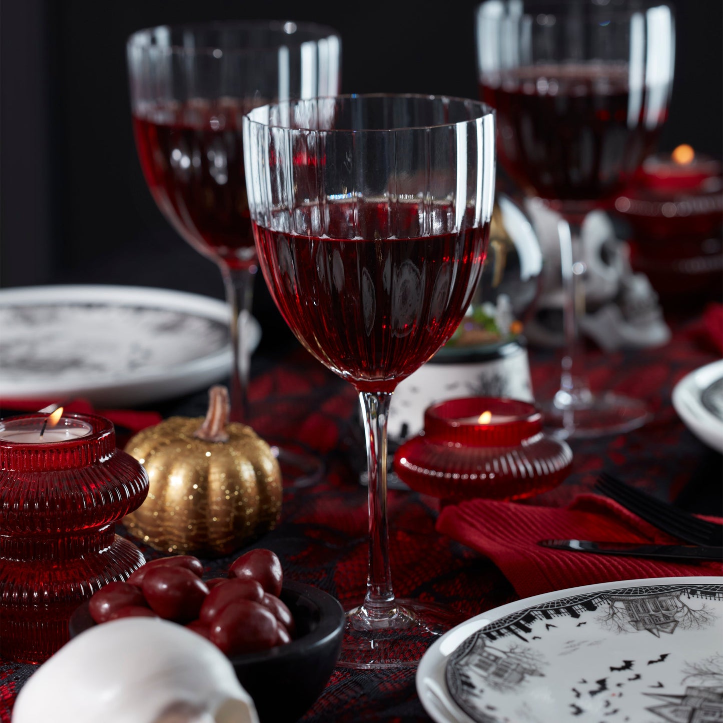 Curva All- Purpose Wine Glasses, Set of 4