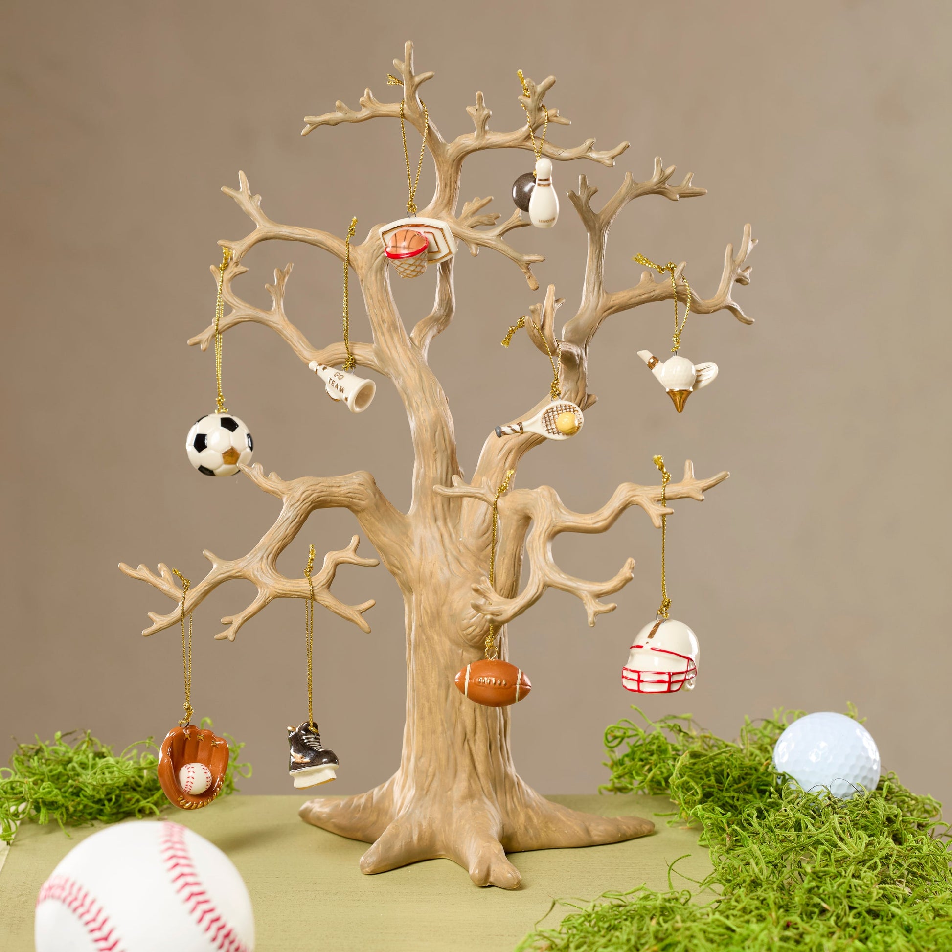 Rustic Oak Ornament Tree